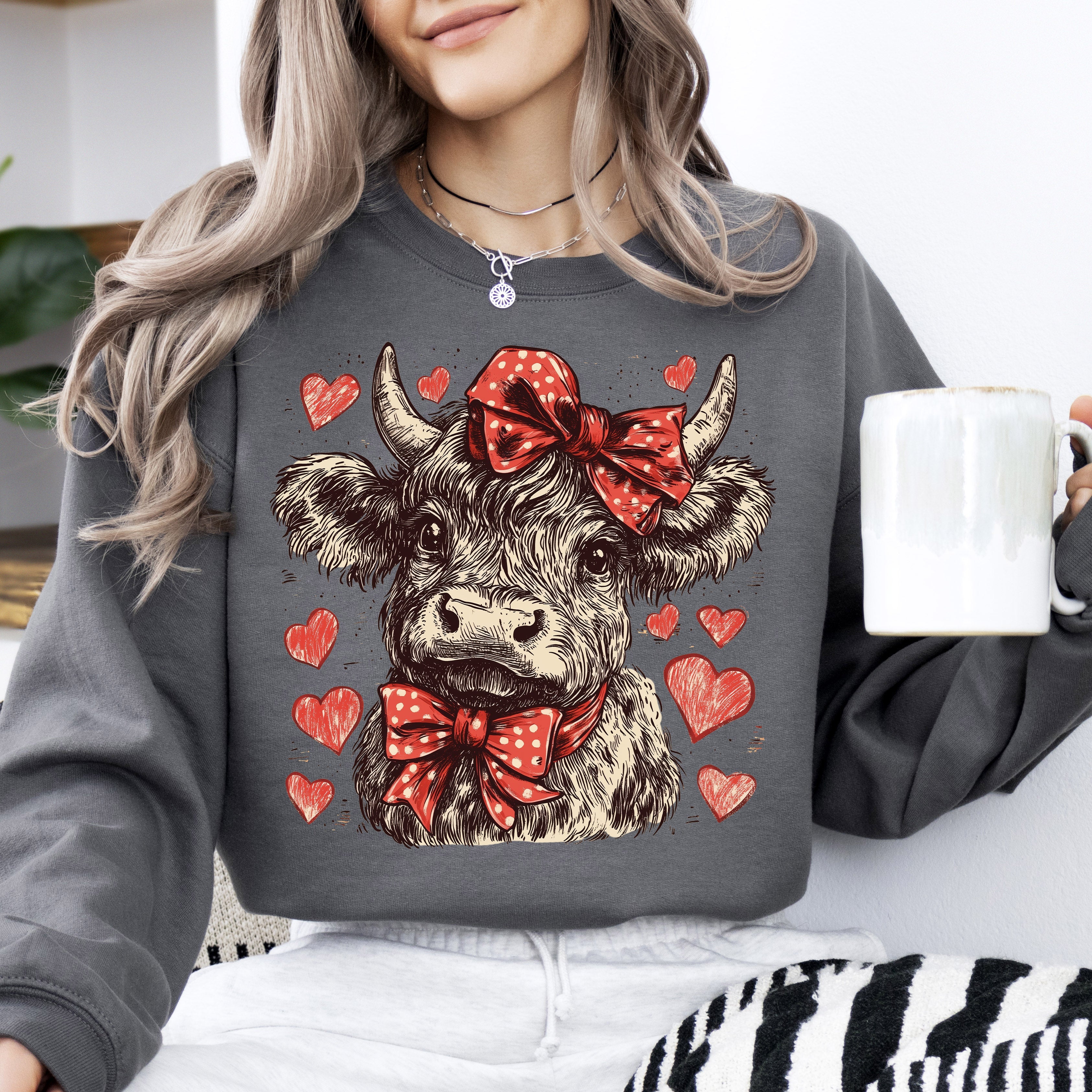 Highland Cow Western Hearts Country Valentine's Day Love Cozy Ranch Style Sweatshirt