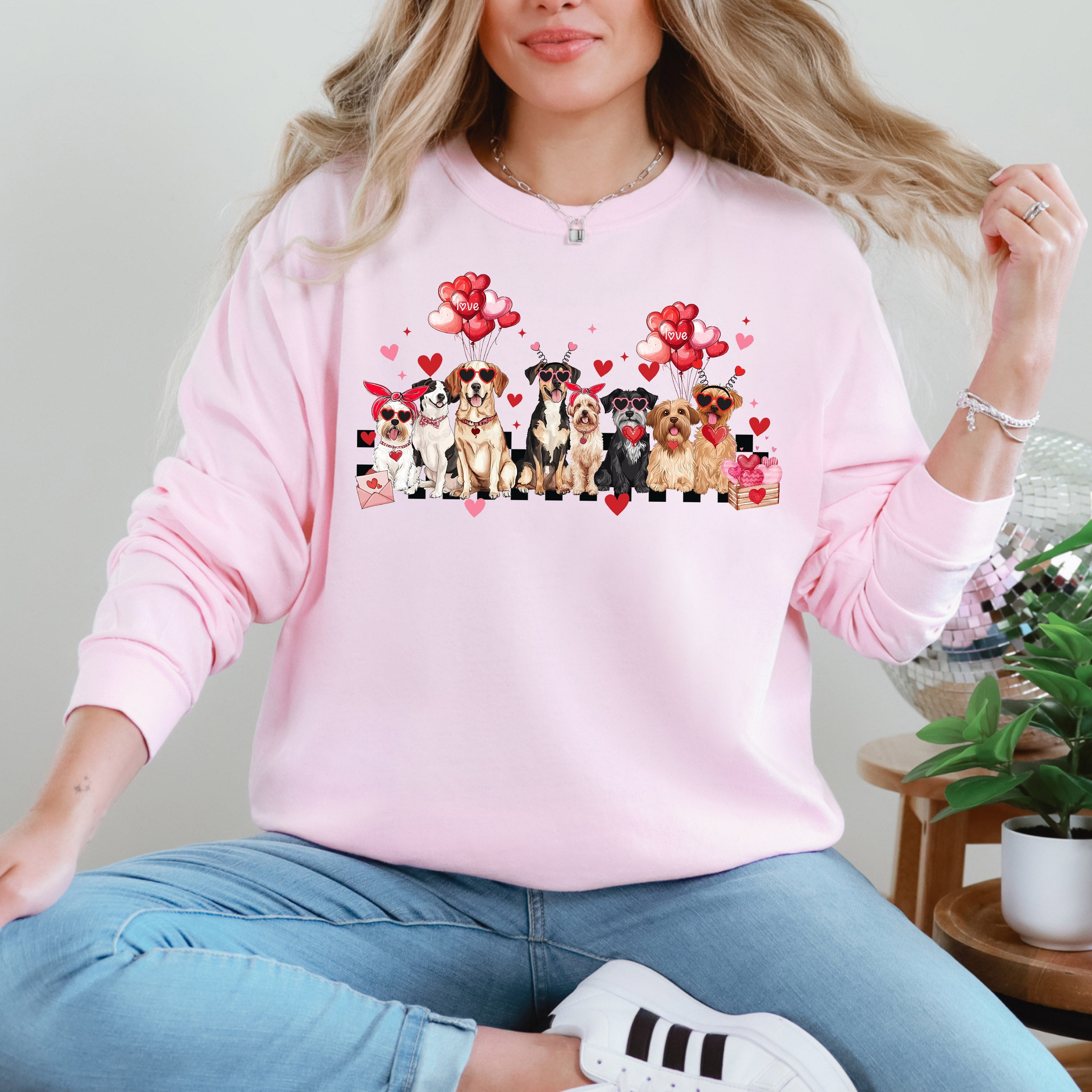 Valentine's Dogs Animal Lover Dog Breeds Valentine's Day Love For Dog Lovers Everywhere Sweatshirt