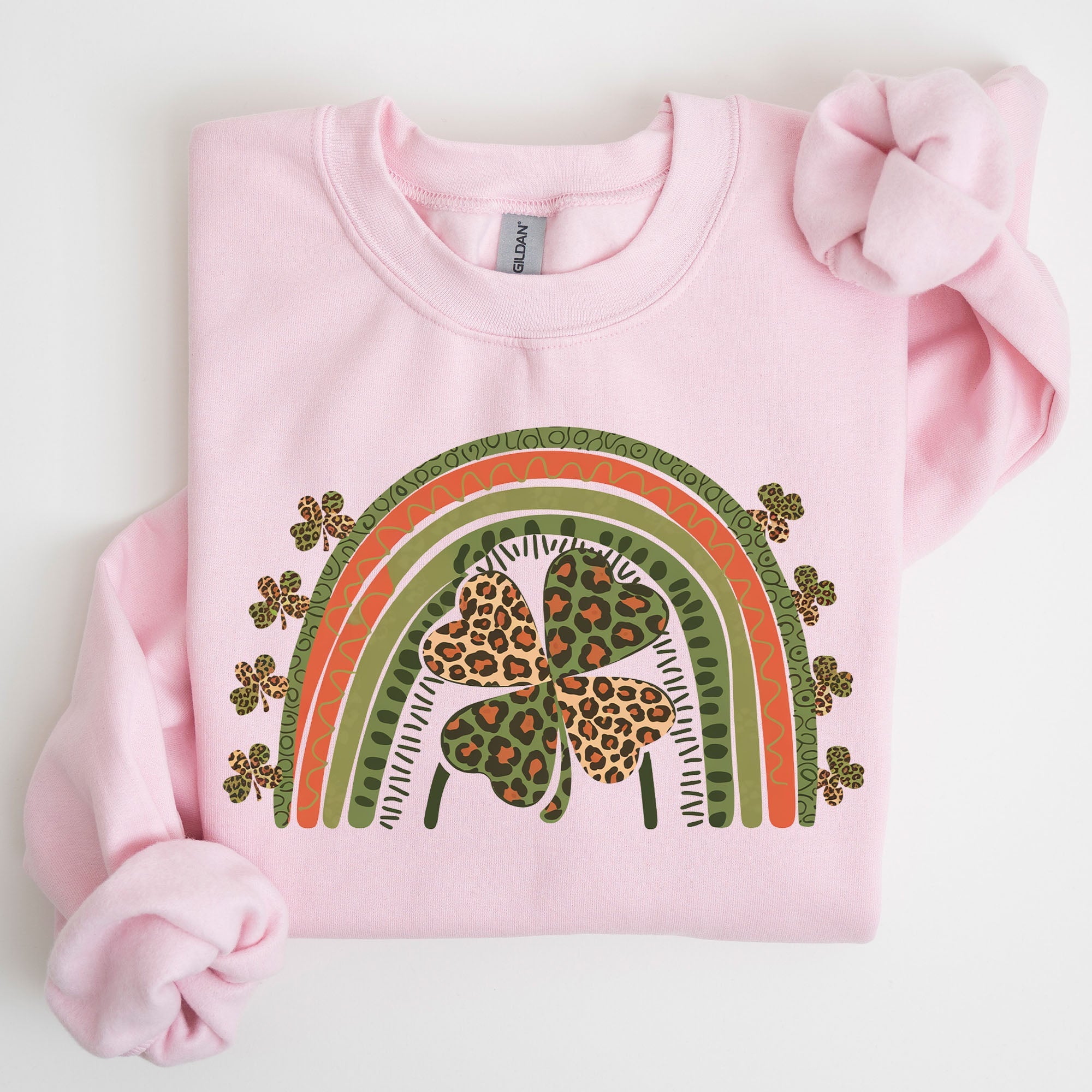 Leopard Rainbow Shamrock St Patrick's Day Clover Lucky Irish Lucky Charm Sweatshirt