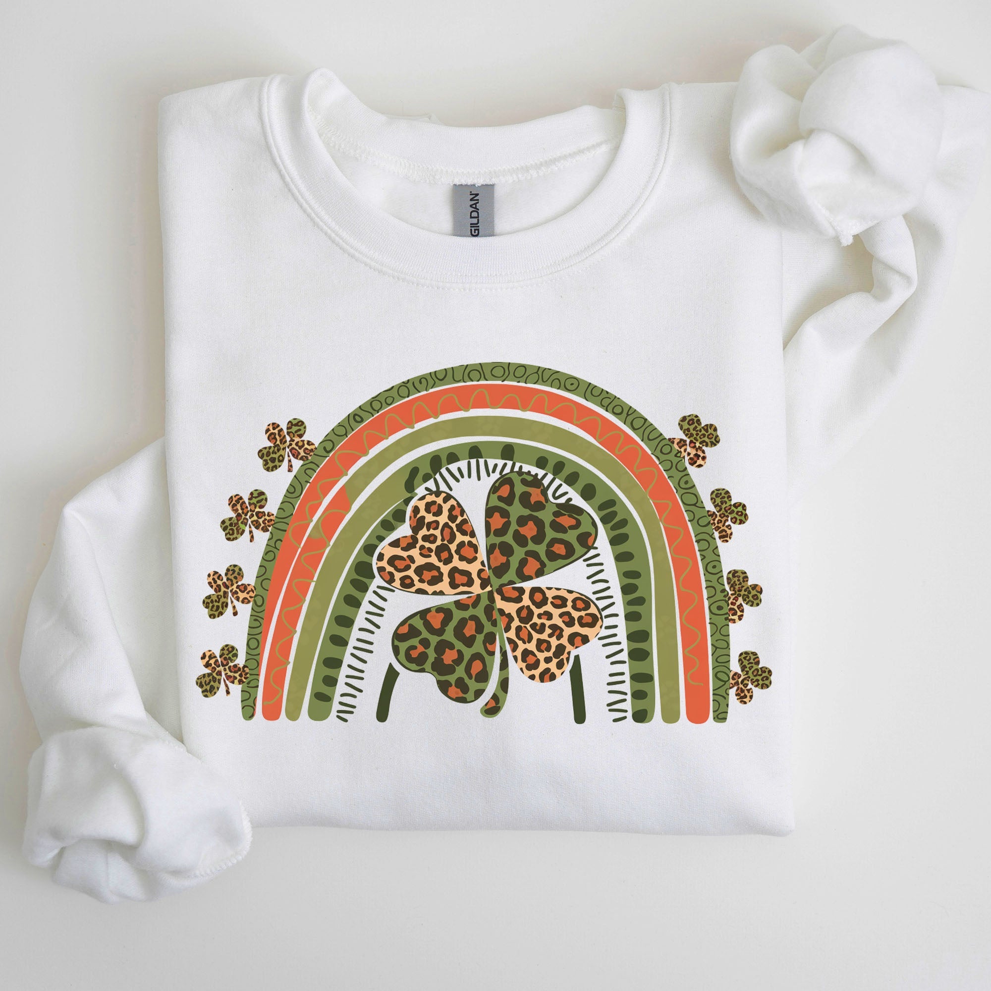 Leopard Rainbow Shamrock St Patrick's Day Clover Lucky Irish Lucky Charm Sweatshirt