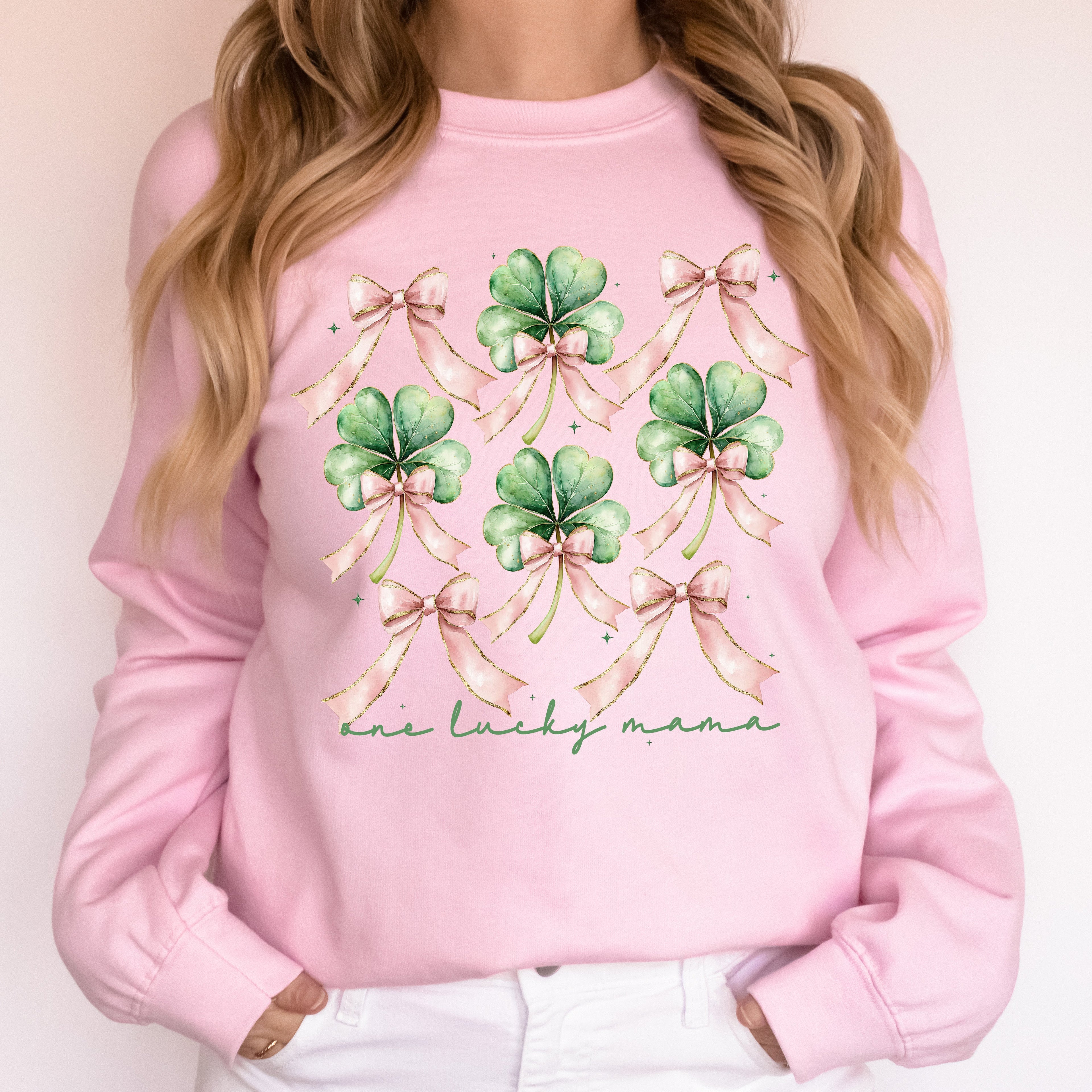 One Lucky Mama St Patrick's Day Coquette Bow Clover Shamrock Lucky Irish Lucky Charm Sweatshirt