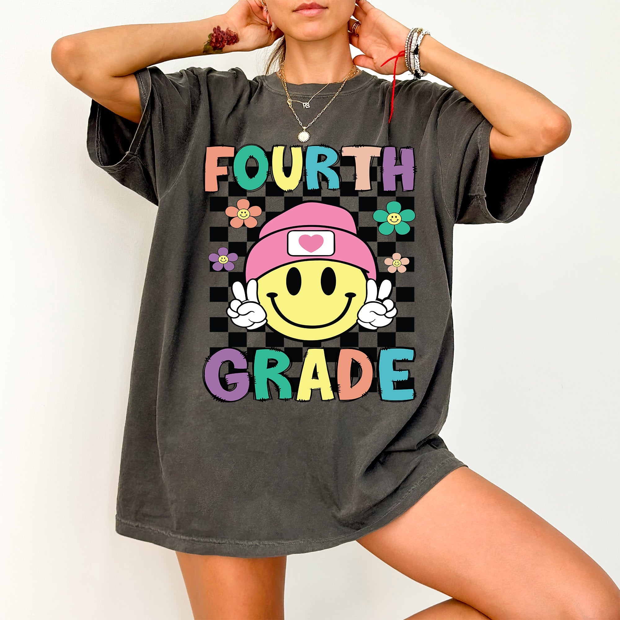 Fourth Grade Smiley Face Teacher Back To School First Day Teacher Appreciation Comfort Colors Tee