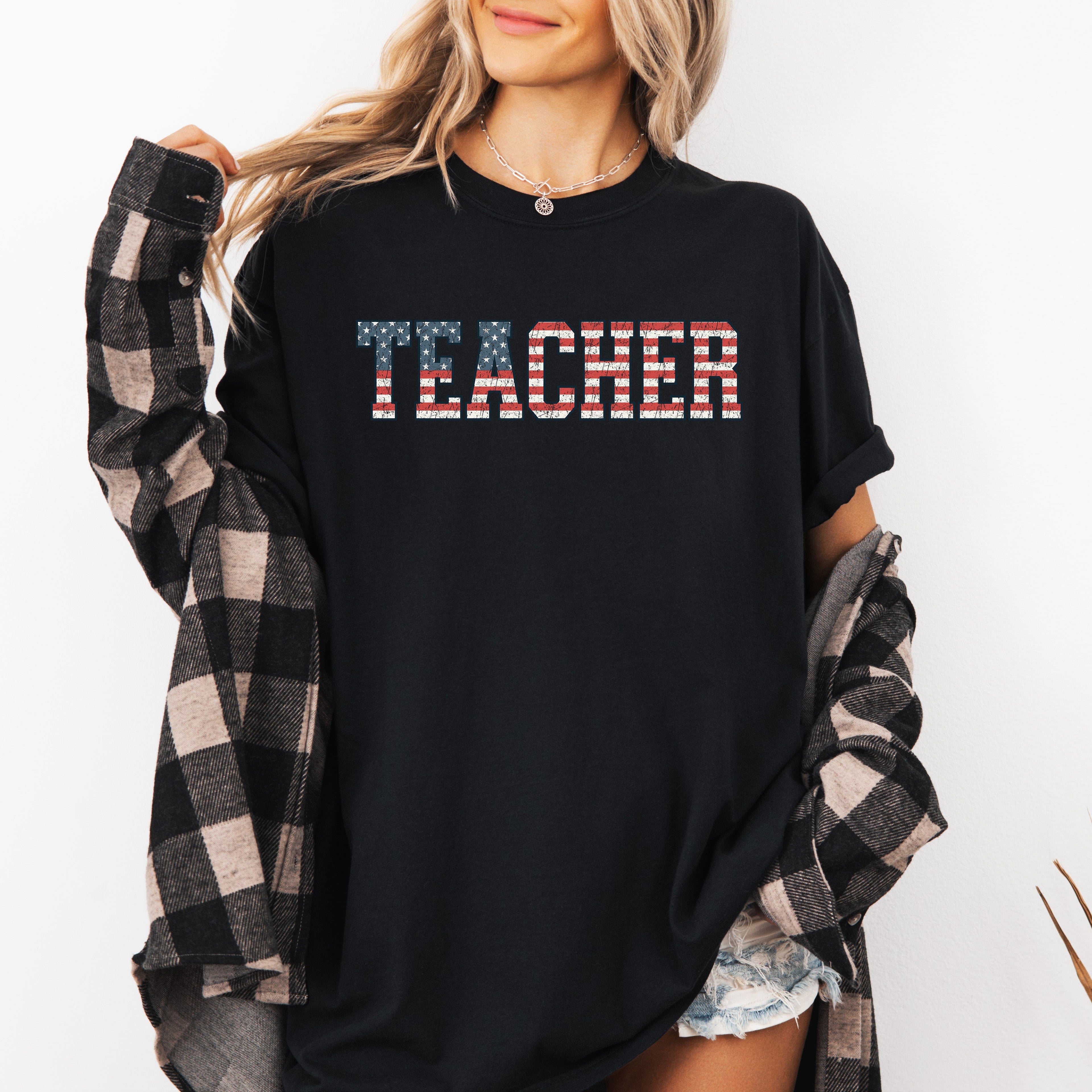 Teacher USA Flag Retro Classroom Pride Teacher Appreciation Edition Comfort Colors Tee