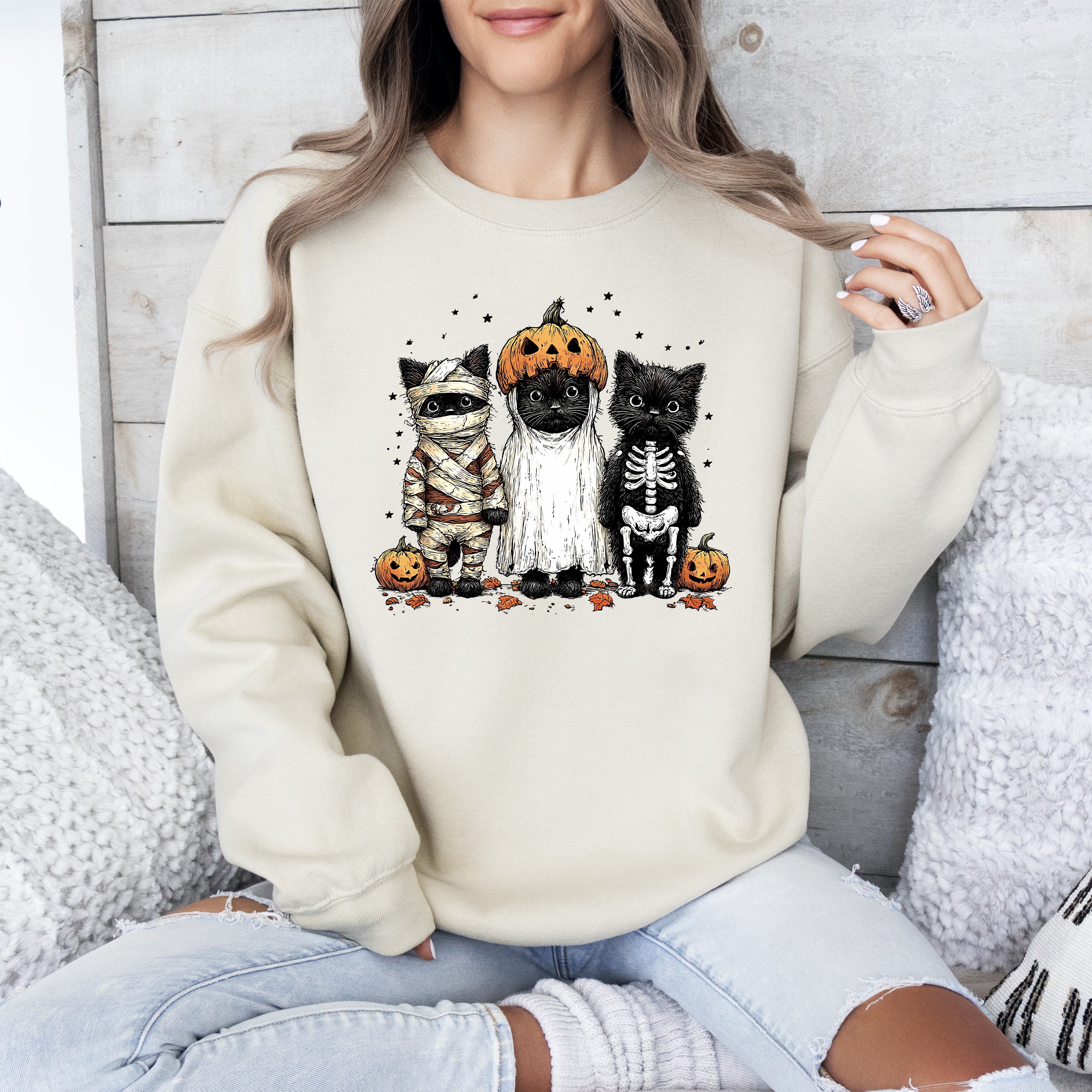 Funny Halloween Cats Retro Ghost Pumpkin Vintage Nostalgic Spooky Season Graphic Sweatshirt