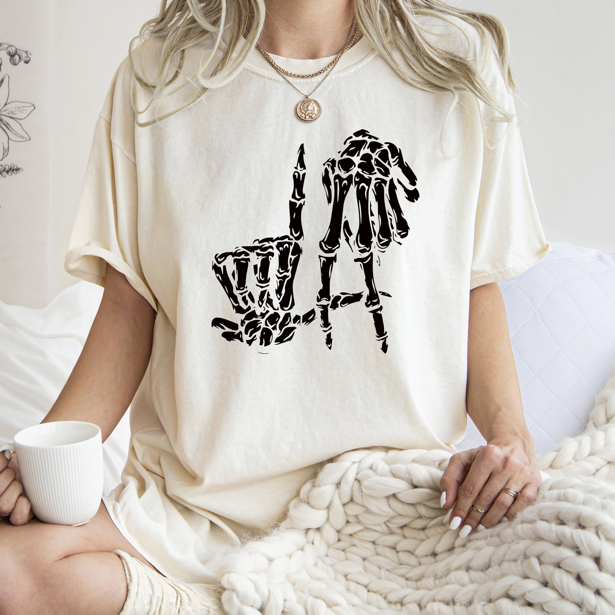 Skeleton Retro Halloween Vintage Skeleton Graphic Illustration Comfort Colors Tee
