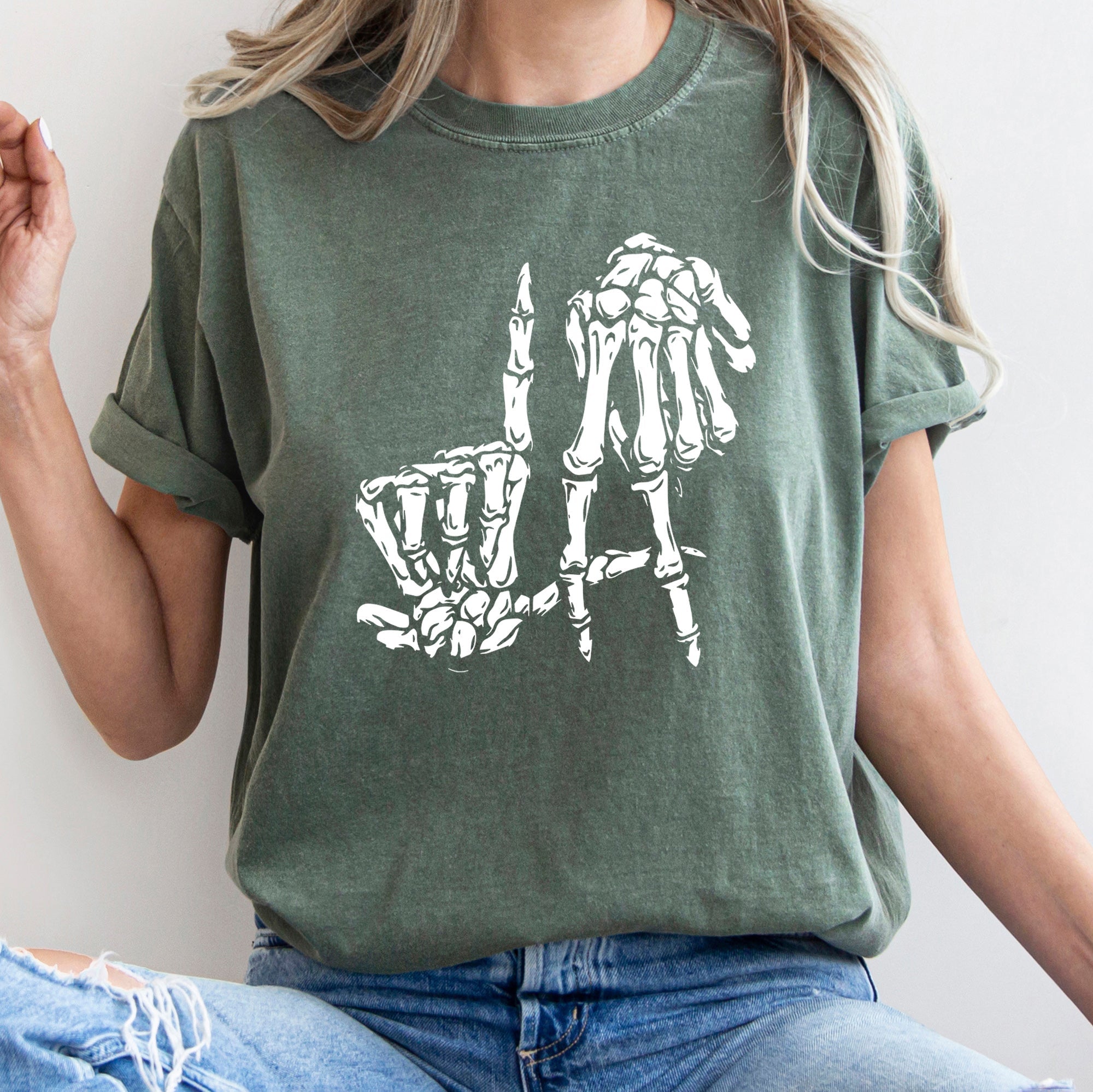 Skeleton Retro Halloween Vintage Skull Parade Artwork The Midnight Edition Comfort Colors Tee
