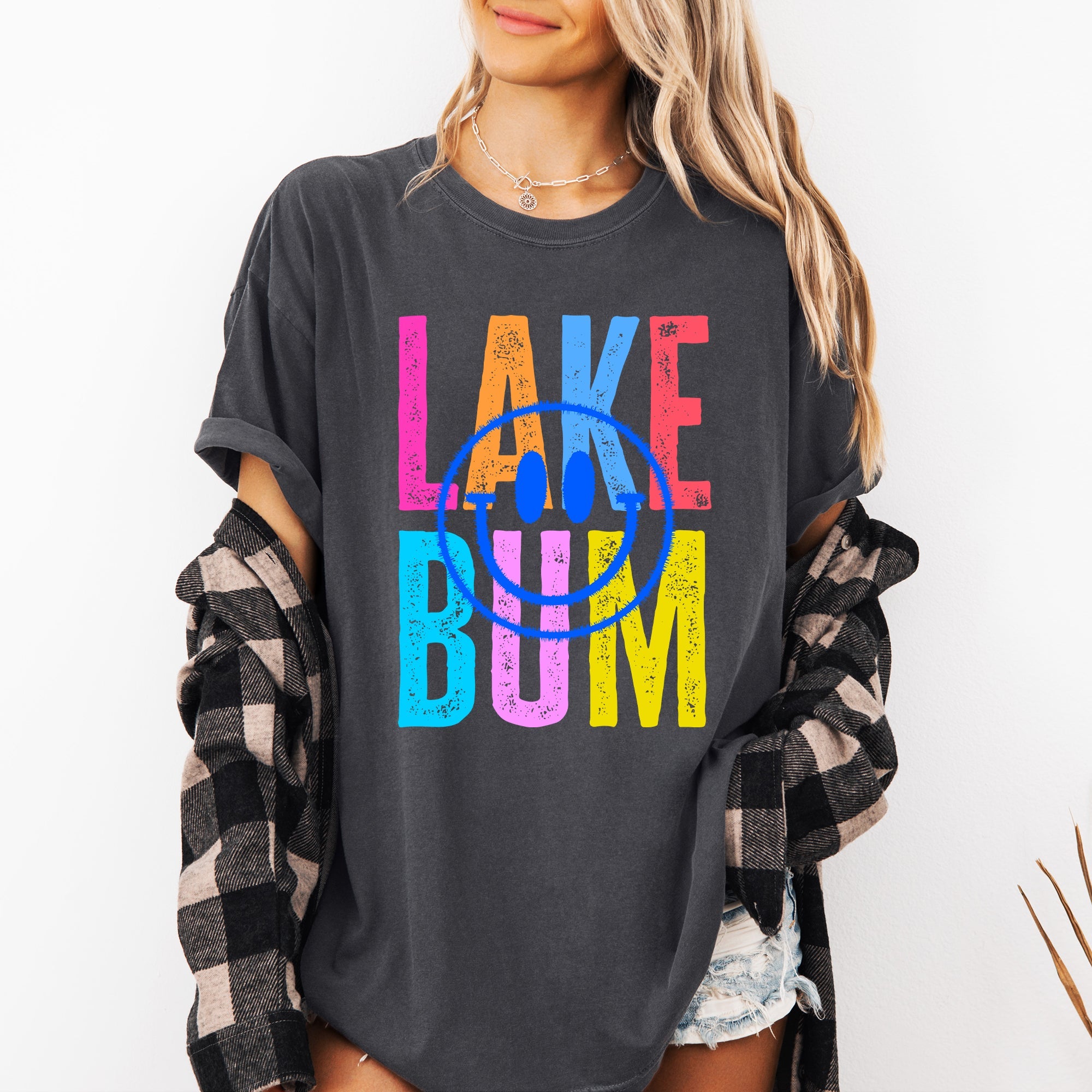 Lake Bum Summer Lake Life Retro Vintage Vibes By The Waterside Sunlit Memories Comfort Colors Tee