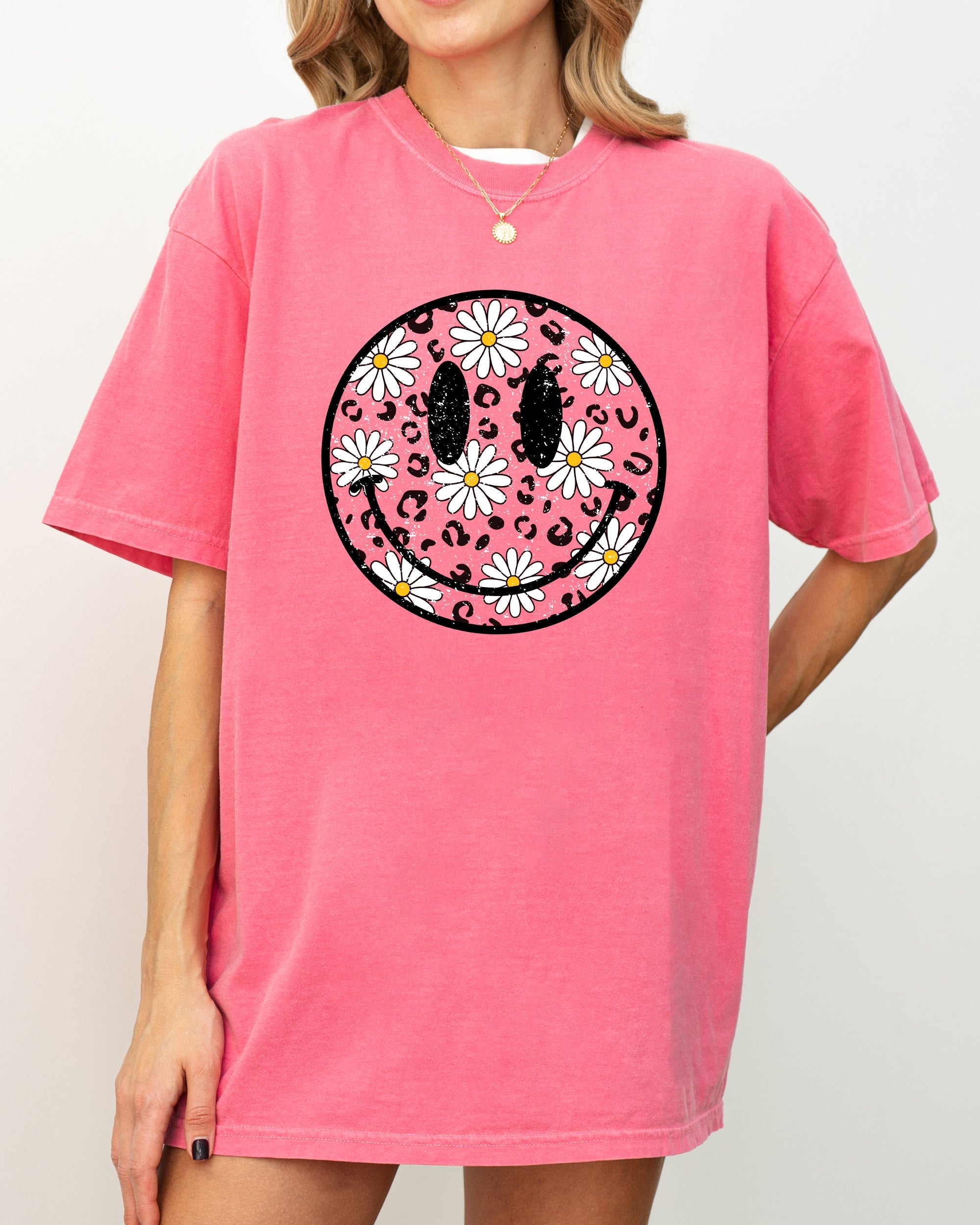 Retro Smiley Daisies Happy Vintage Floral Patchwork Print Inspired By Classic 70s Sunshine Mood Comfort Colors Tee