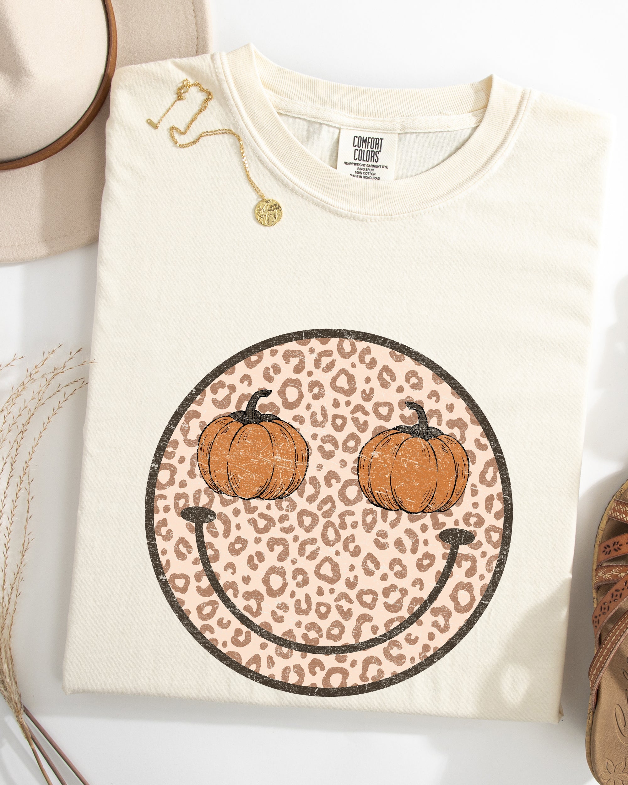 Leopard Print Smiley Halloween Pumpkin Retro Fall Autumn Shirt Comfort Colors Tee