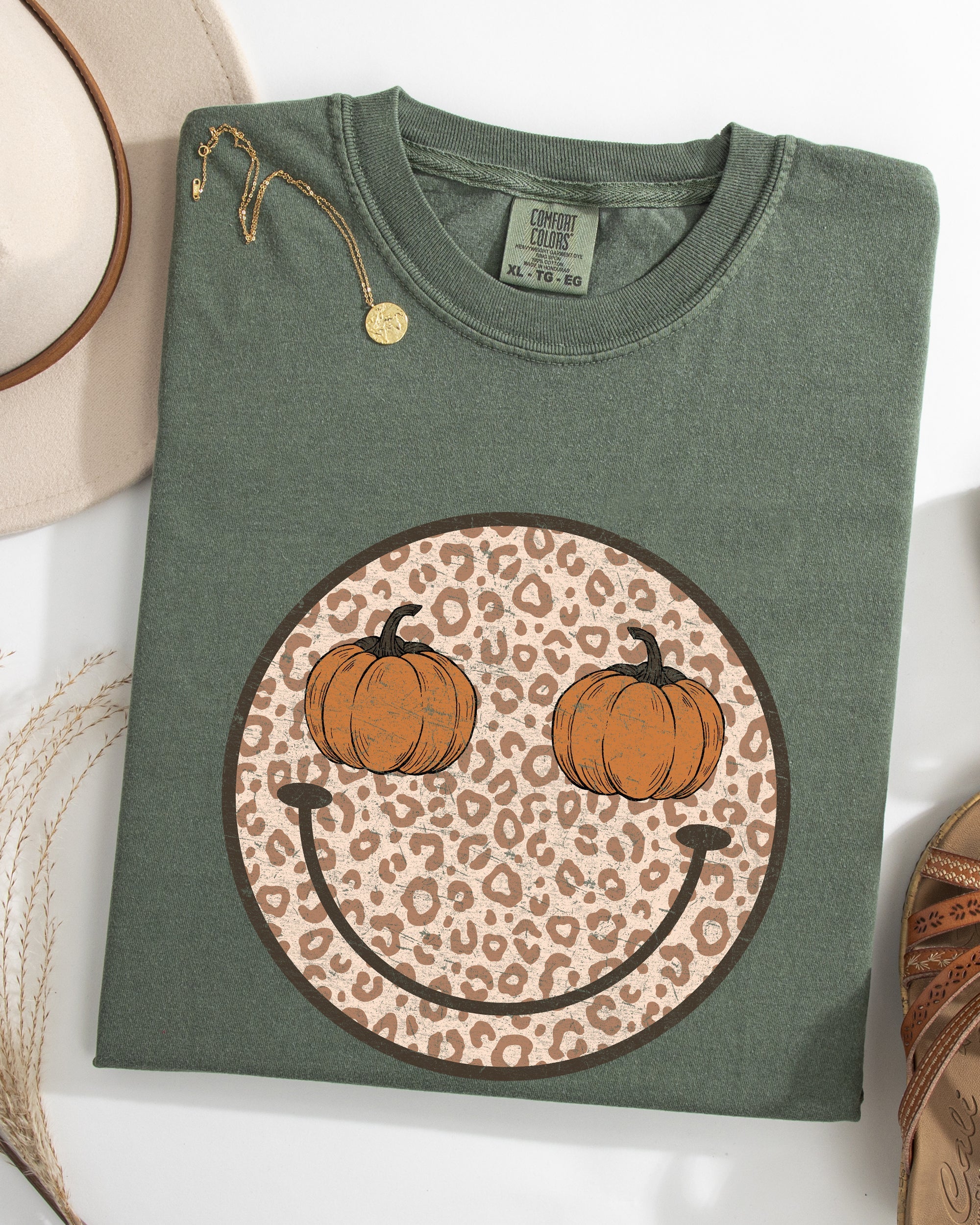 Leopard Print Smiley Halloween Pumpkin Retro Fall Autumn Shirt Comfort Colors Tee