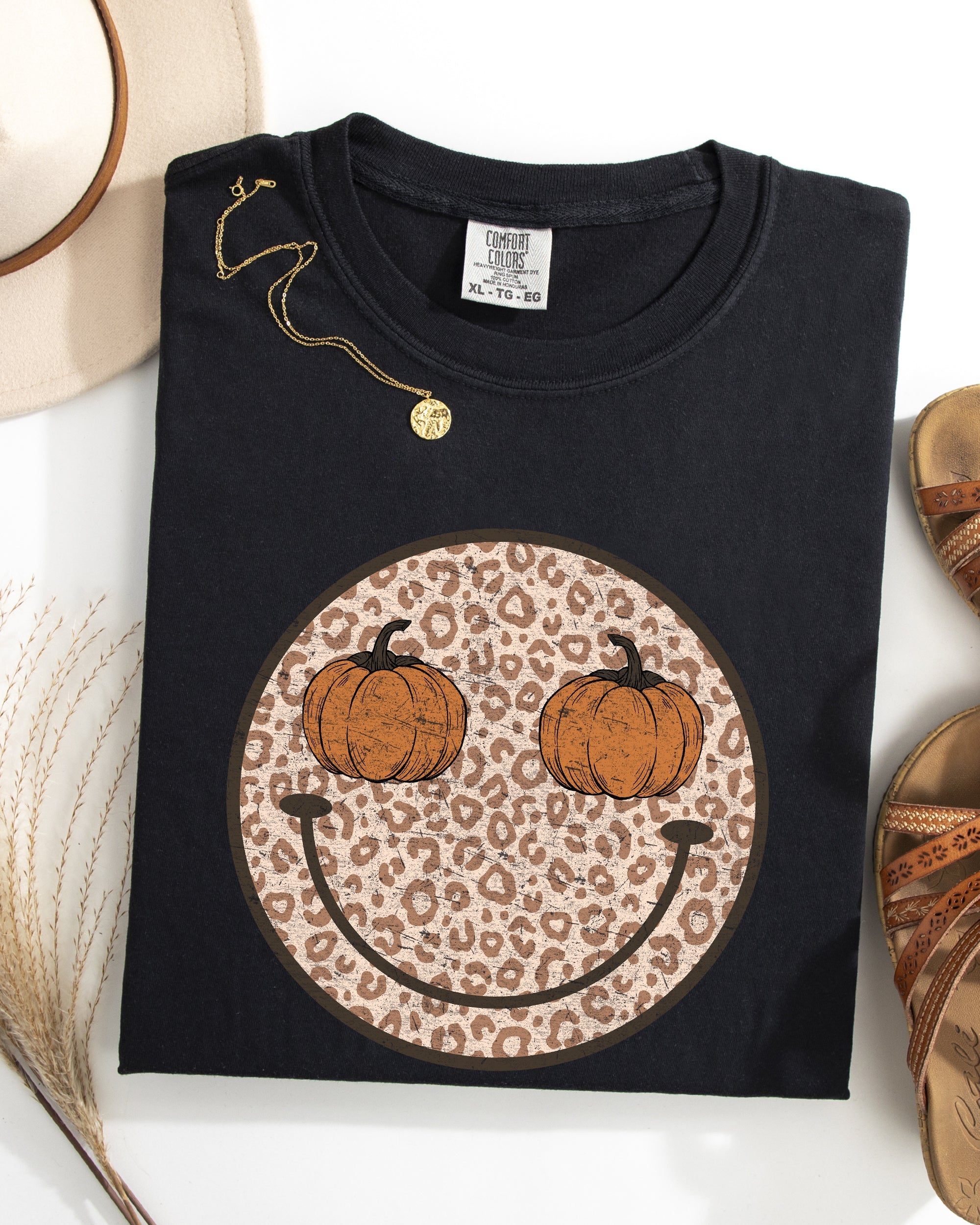 Leopard Print Smiley Halloween Pumpkin Retro Fall Autumn Shirt Comfort Colors Tee