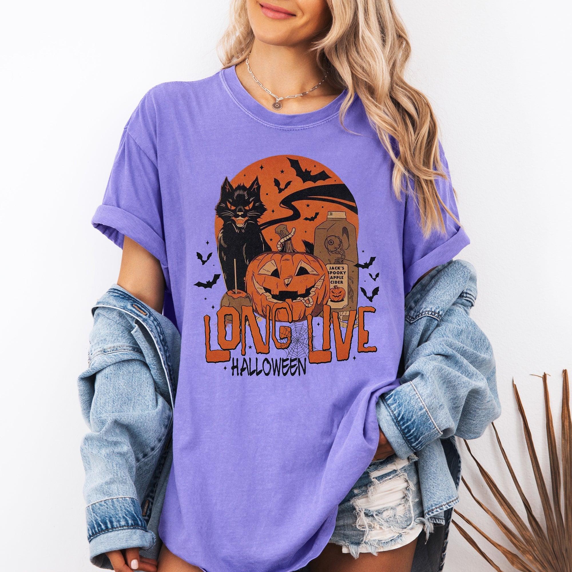 Long Live Halloween Retro Classic Vintage Spooky Night Celebration Comfort Colors Tee