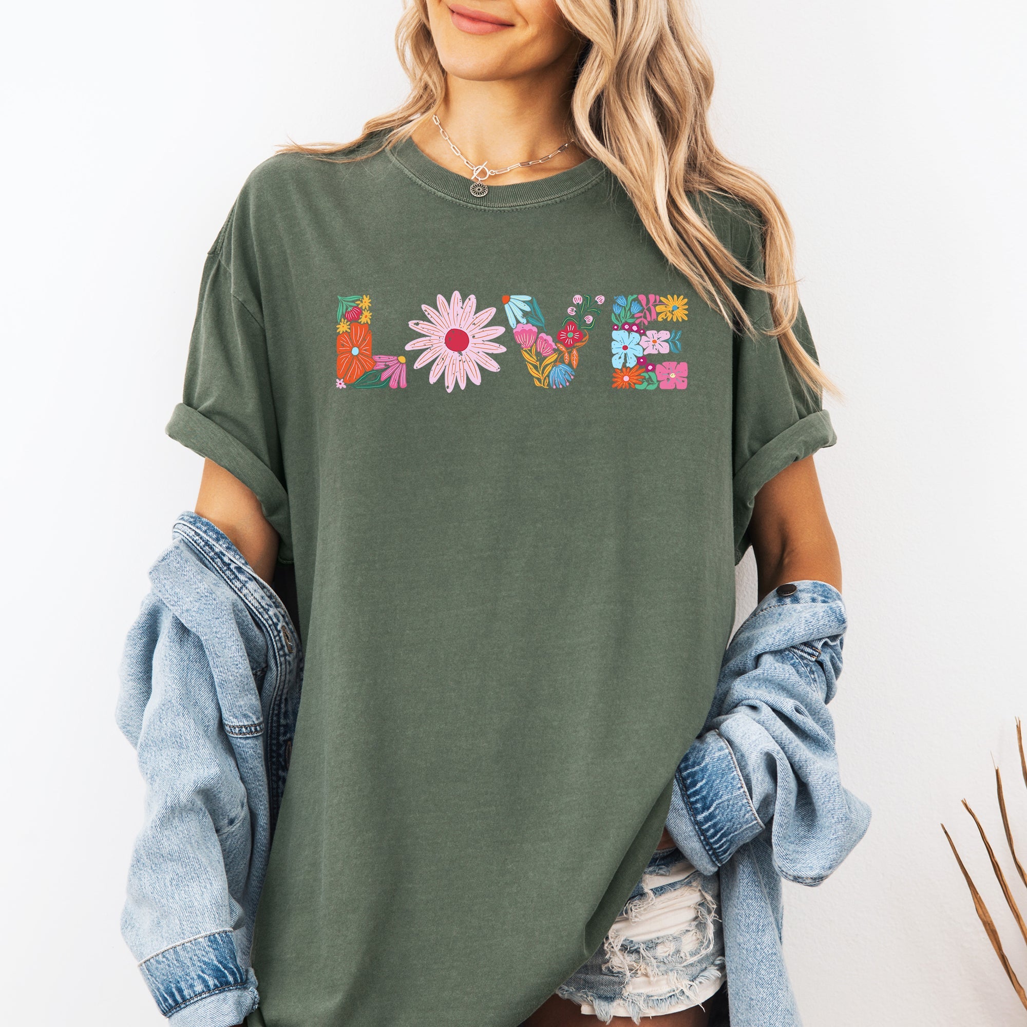 Love Retro Distressed Floral Flowers Vintage Garden Script Typeface Graphic Comfort Colors Tee