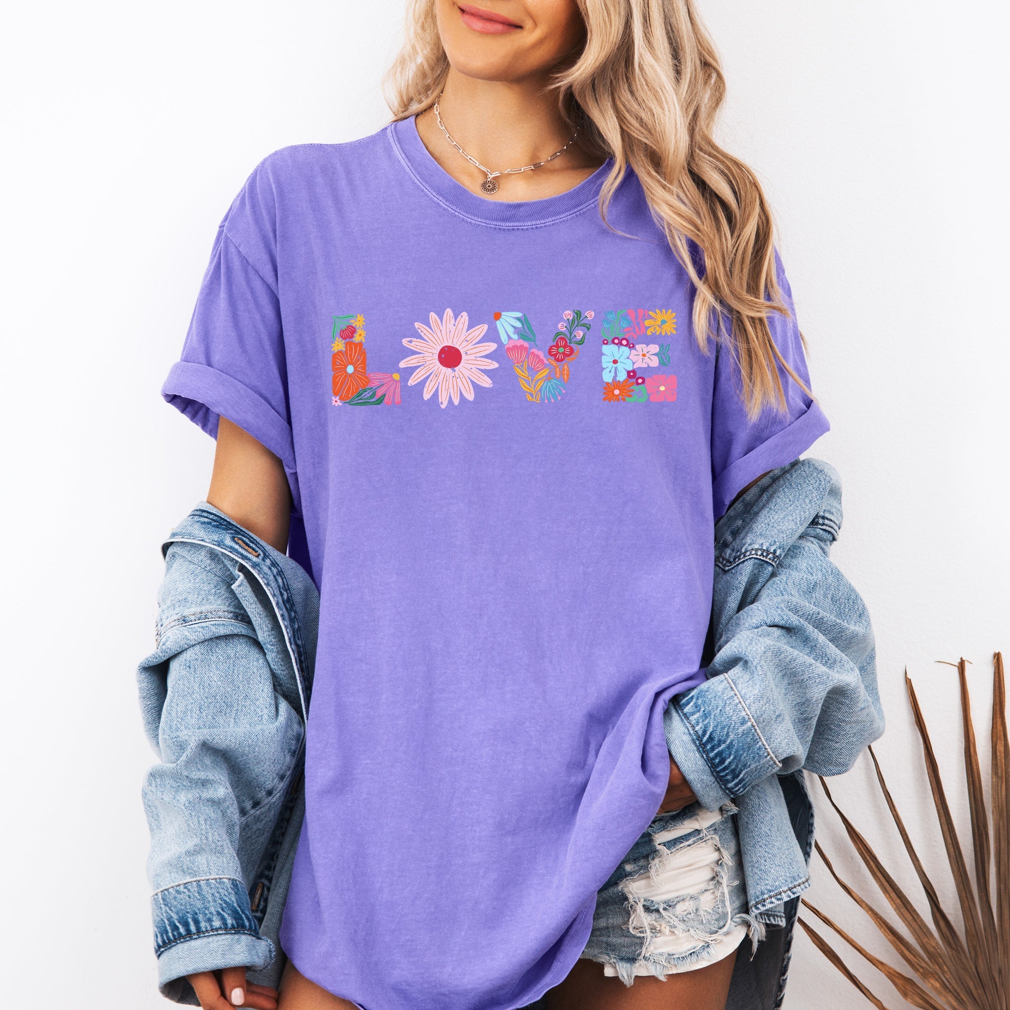 Love Retro Distressed Floral Flowers Vintage Garden Script Typeface Graphic Comfort Colors Tee