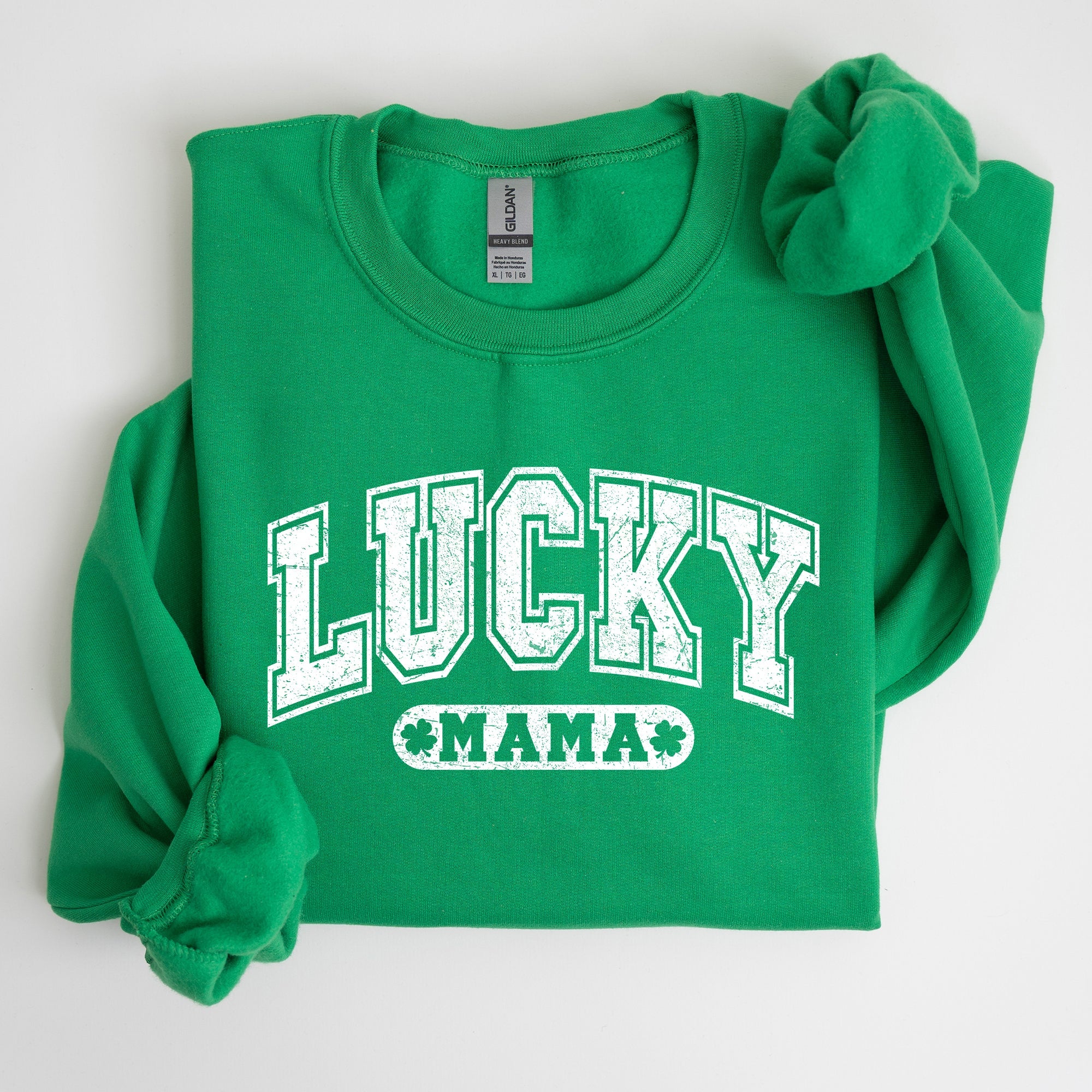 Lucky Mama Retro St Patrick's Day Irish Luck Graphic Vintage Cozy Festive Sweatshirt