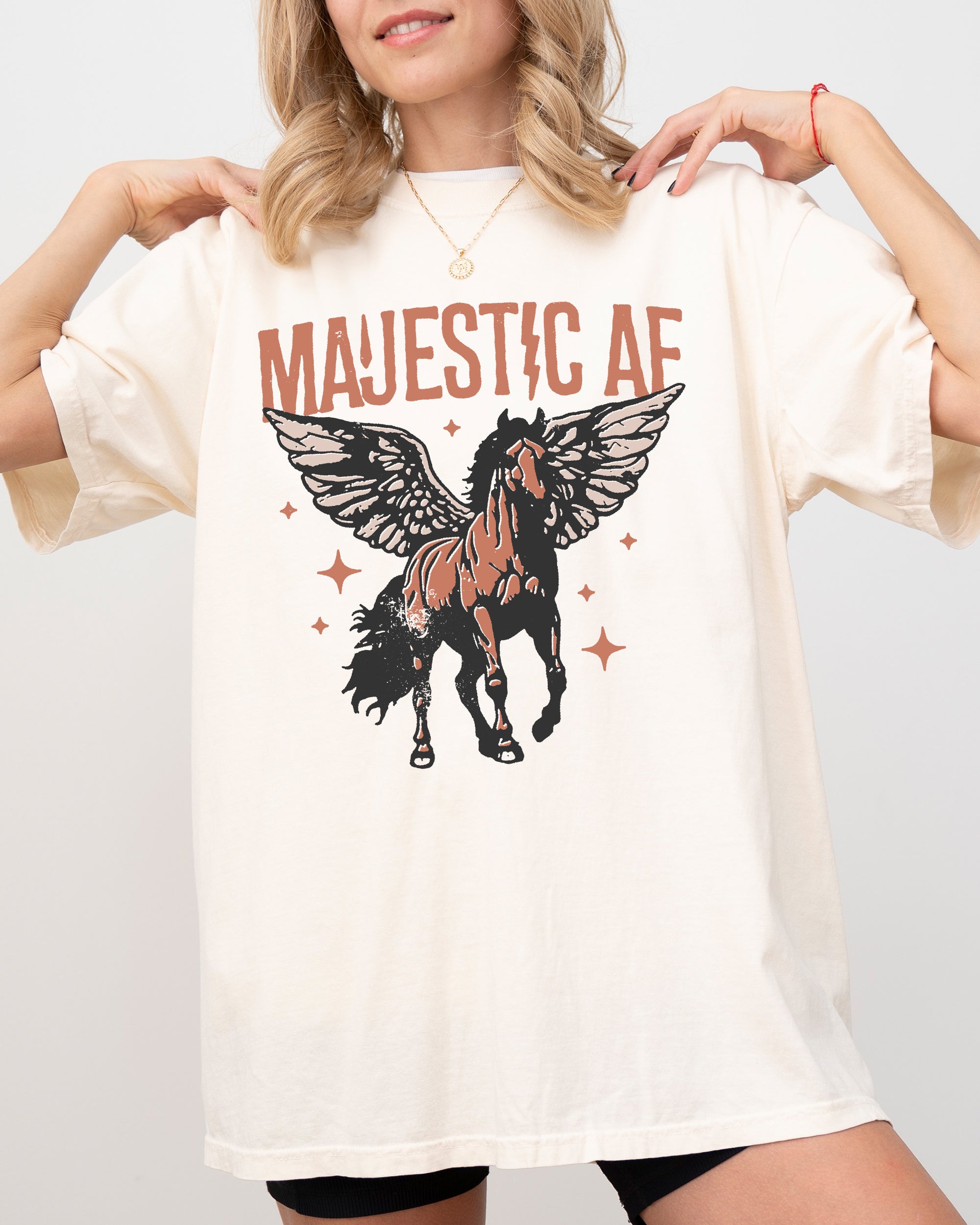 Majestic Unicorn Winged Horse Retro Vintage Fantasy Creature Artwork Comfort Colors Tee