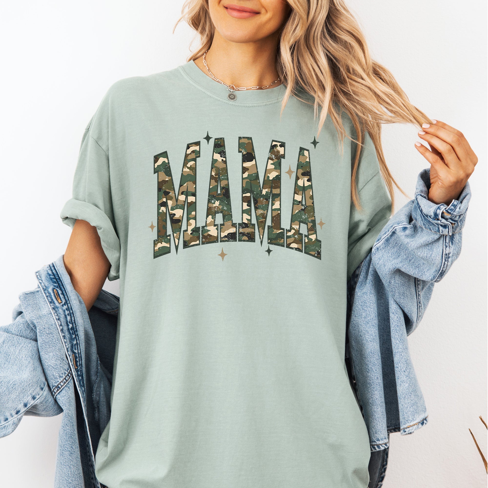 Mama Camouflage Stars Hunting Retro Vintage Outdoor Style Mother's Day Comfort Colors Tee
