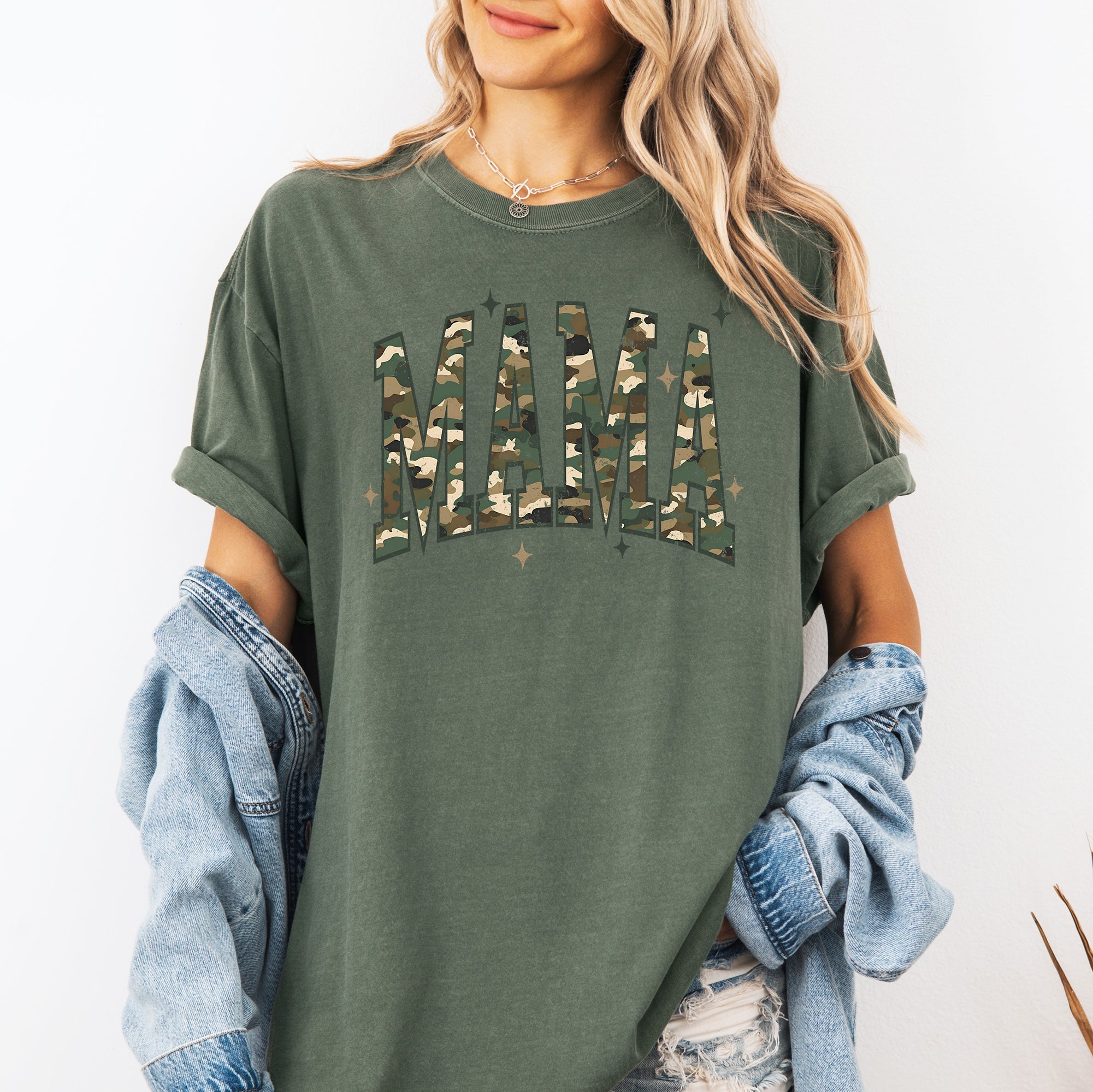 Mama Camouflage Stars Hunting Retro Vintage Outdoor Style Mother's Day Comfort Colors Tee