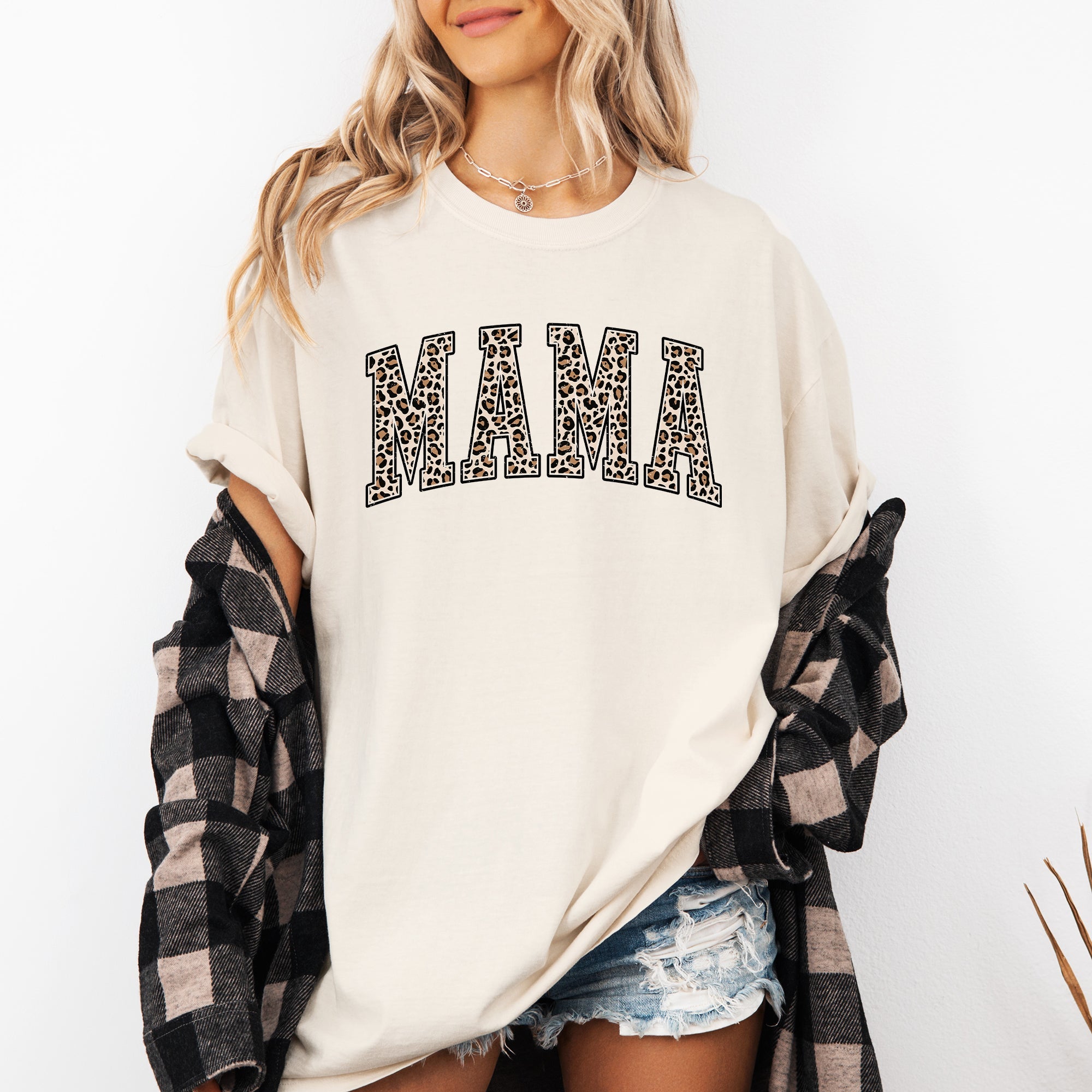 Mama Leopard Print Vintage Pattern Statement With Classic Wardrobe Essential Comfort Colors Tee