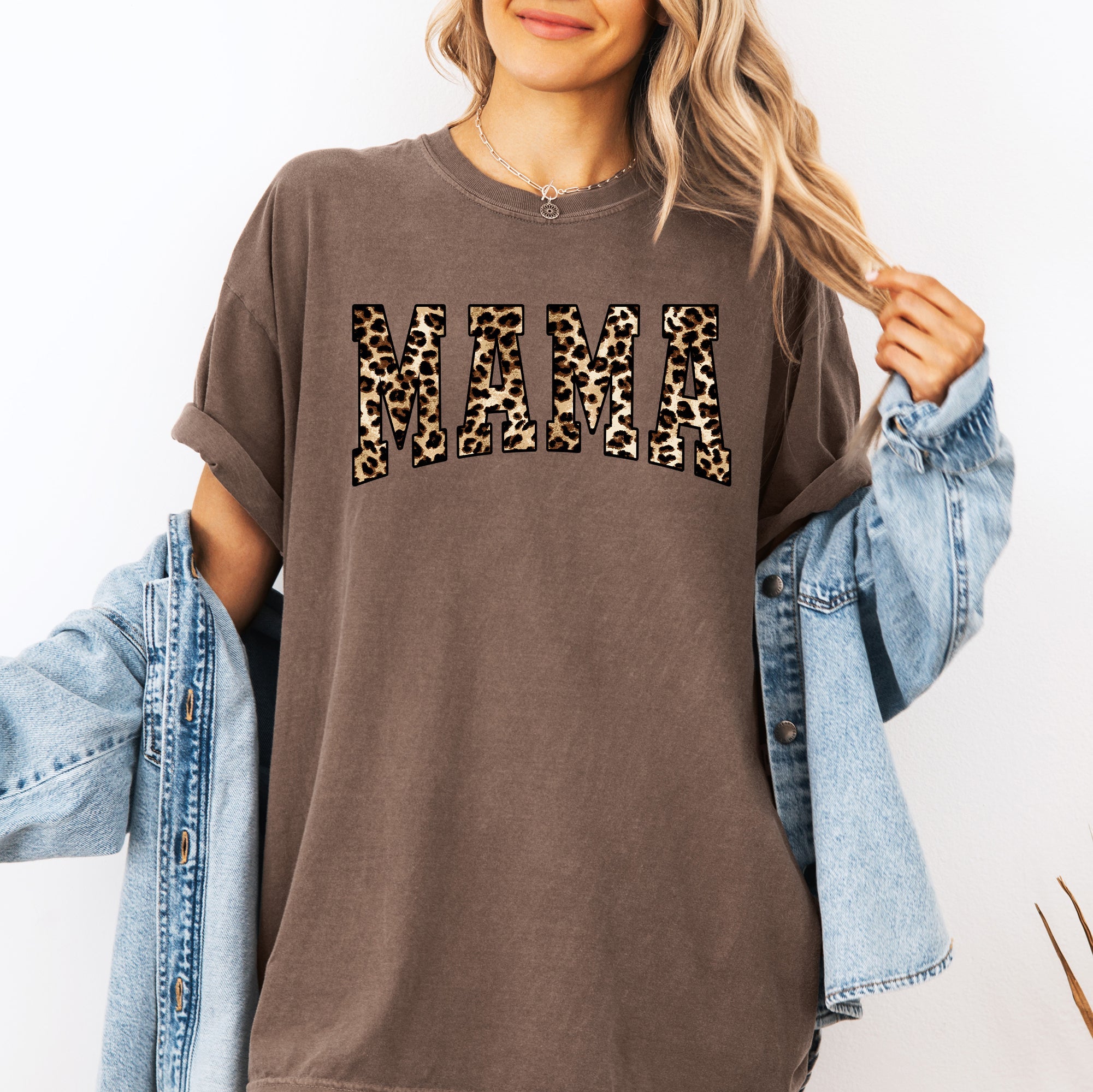 Mama Leopard Print Retro Animal Print Mother's Day Vintage Graphic Comfort Colors Tee