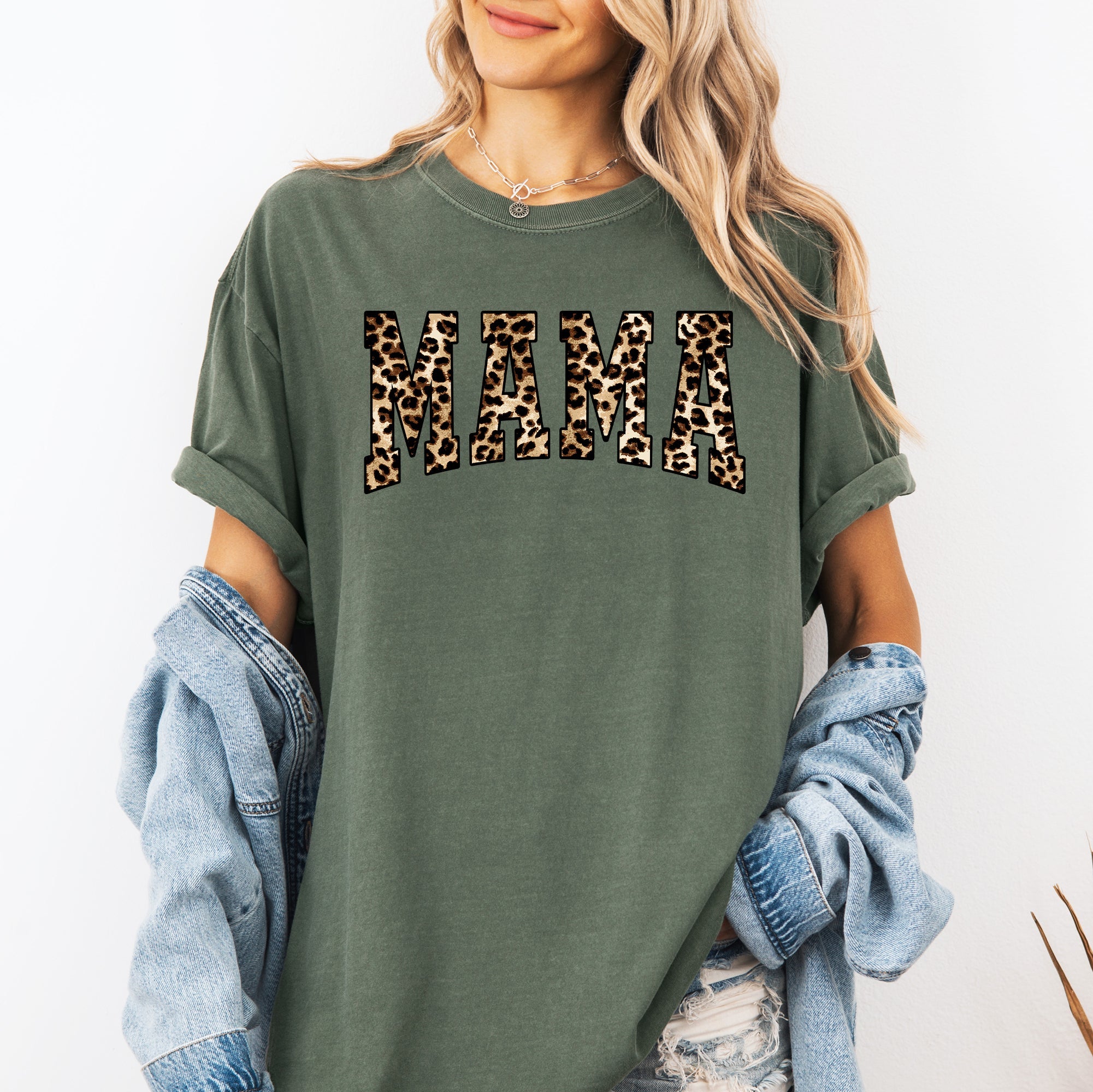 Mama Leopard Print Retro Animal Print Mother's Day Vintage Graphic Comfort Colors Tee