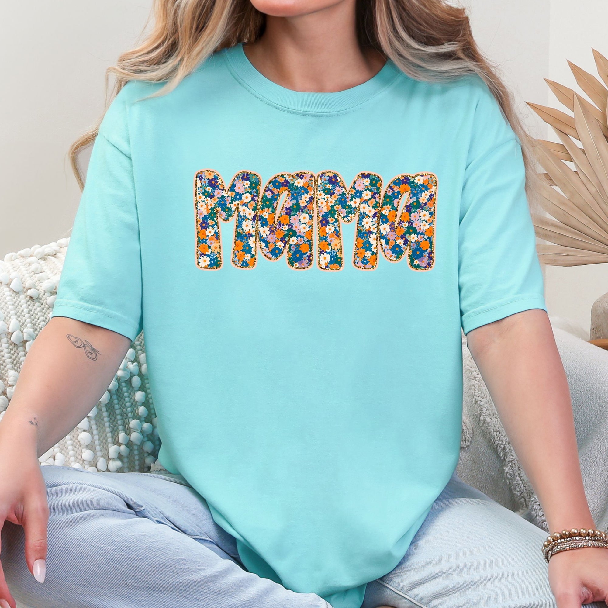 Mama Floral Mother's Day Garden Bouquet Vintage Script Art Print Edition Comfort Colors Tee