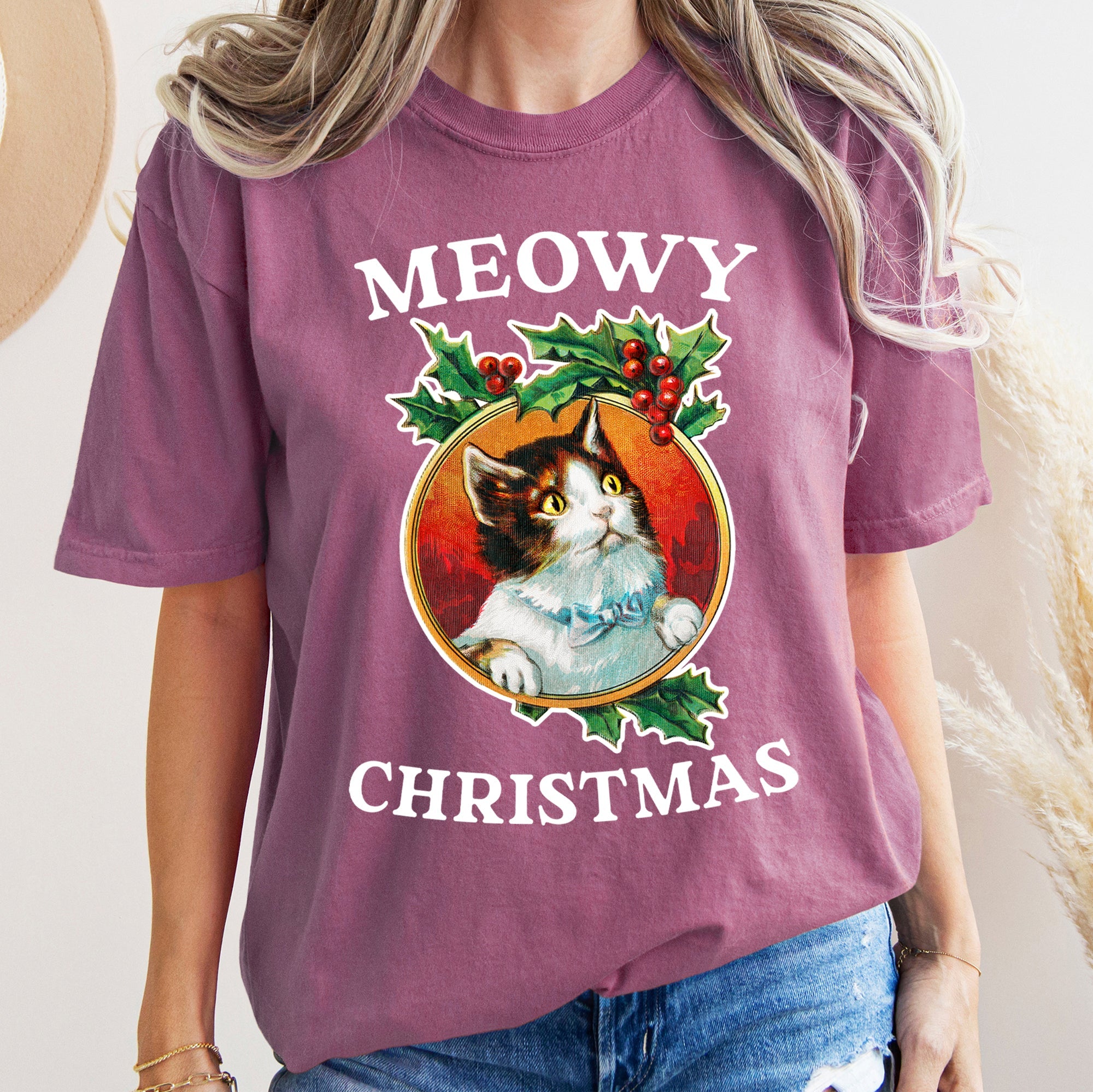 Meowy Christmas Retro Cat Holiday Meme Vintage Vibe Graphic Design Comfort Colors Tee