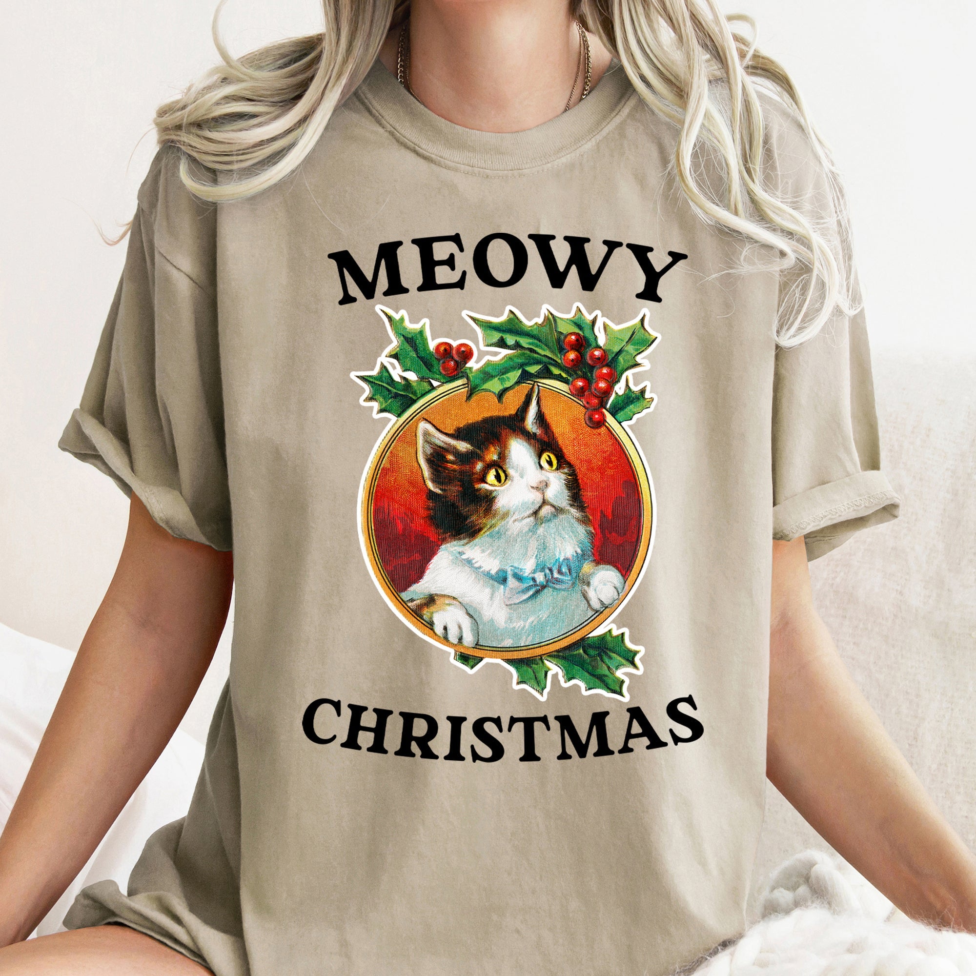 Meowy Christmas Retro Cat Holiday Meme Vintage Vibe Graphic Design Comfort Colors Tee