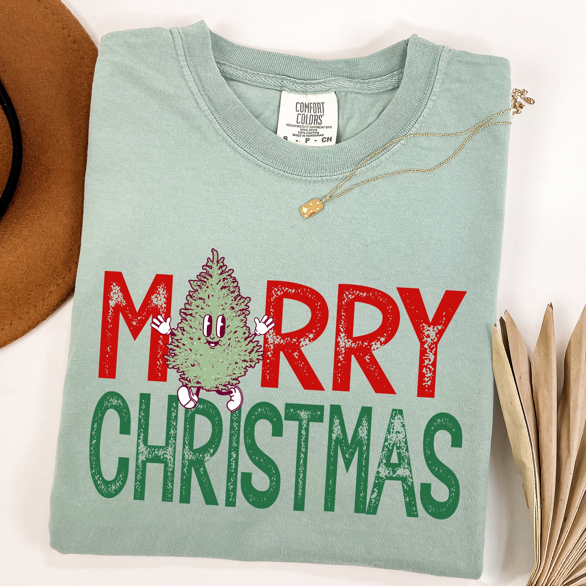 Merry Christmas Tree Festive Vintage Santa Xmas Cozy Nostalgic Winter Wonderland Charm Comfort Colors Tee