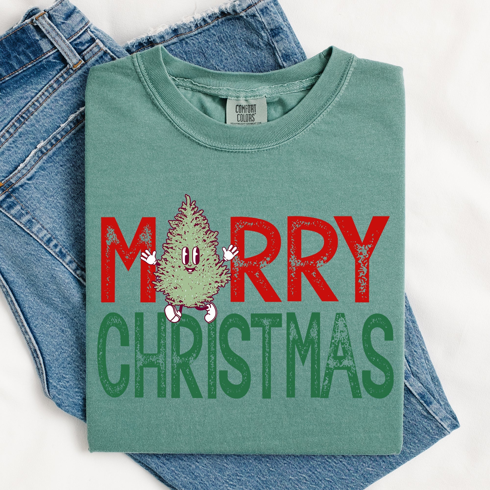 Merry Christmas Tree Festive Vintage Santa Xmas Cozy Nostalgic Winter Wonderland Charm Comfort Colors Tee