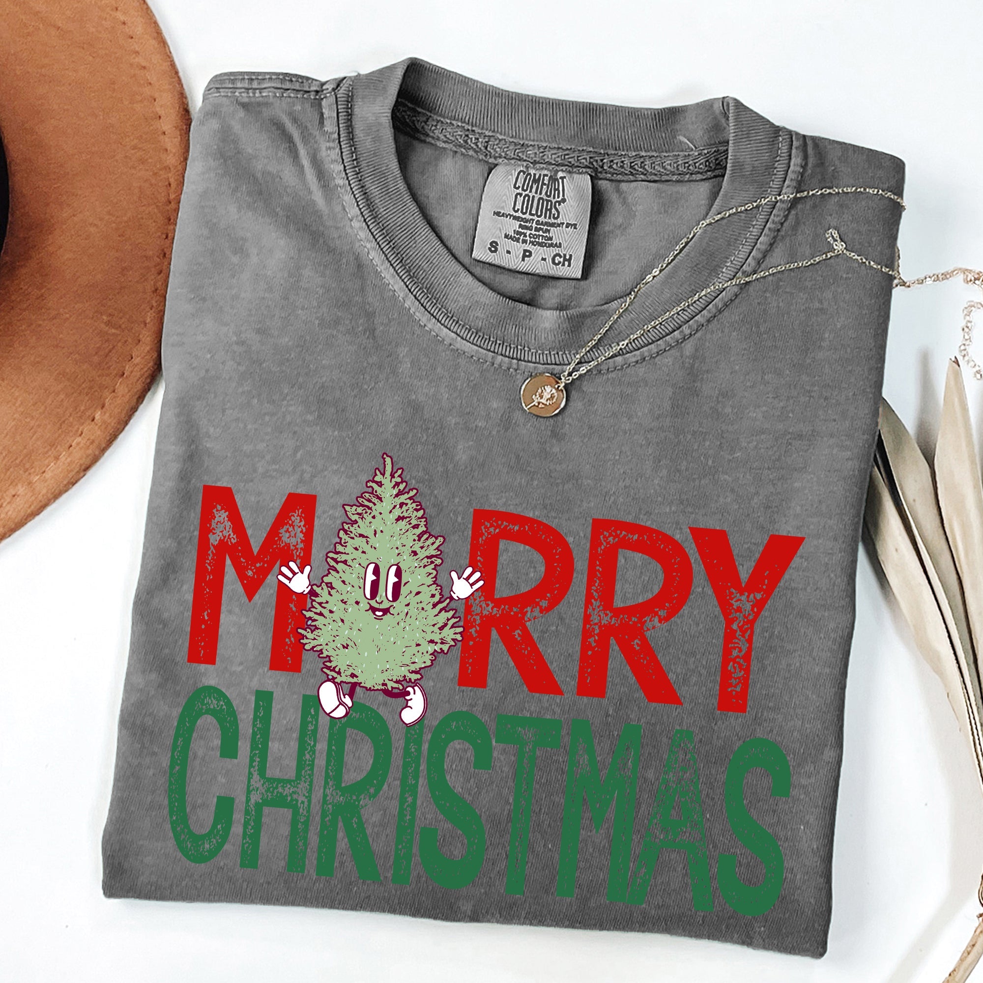 Merry Christmas Tree Festive Vintage Santa Xmas Cozy Nostalgic Winter Wonderland Charm Comfort Colors Tee