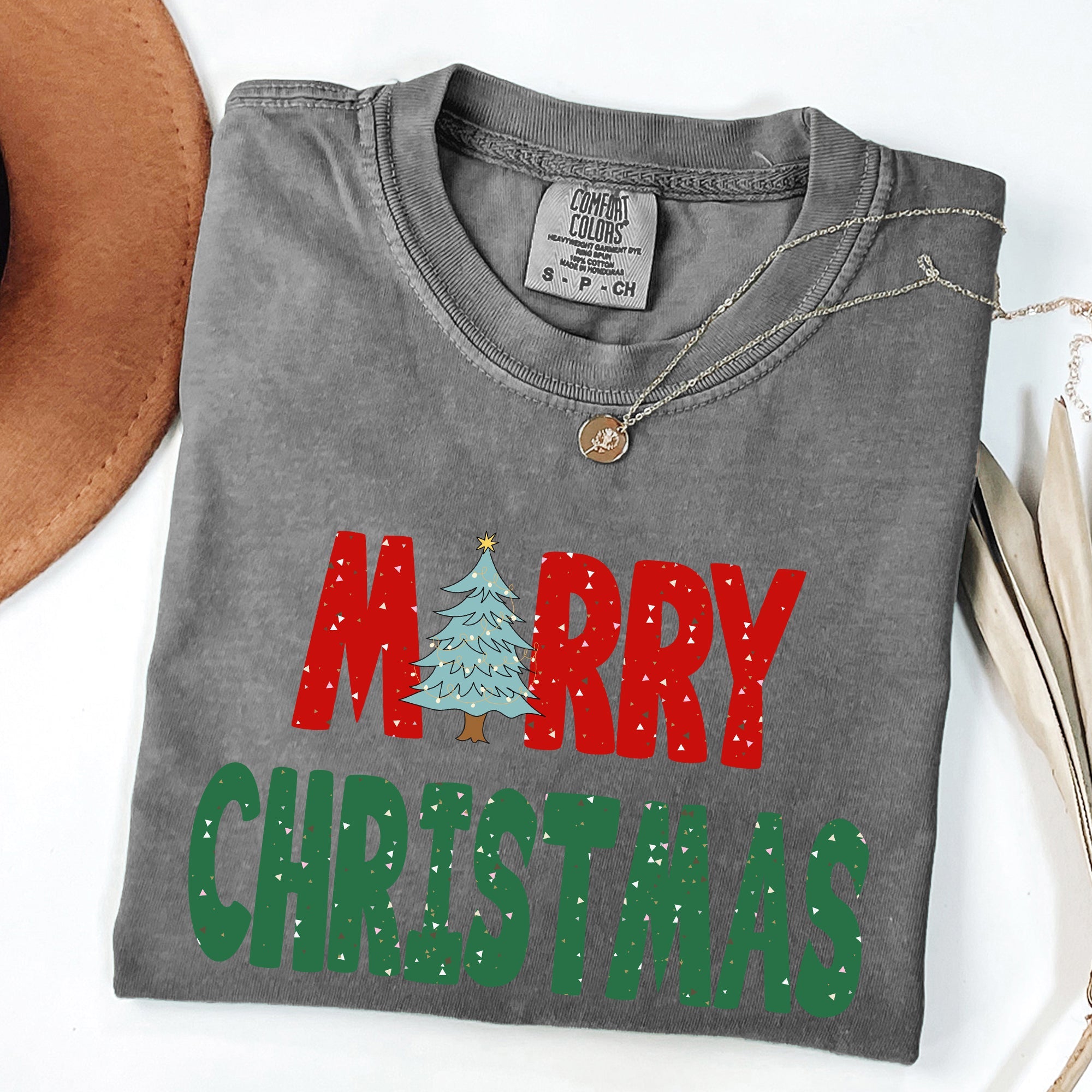 Merry Christmas Tree Vintage Retro Winter Santa Xmas Scene For Cozy Holidays Comfort Colors Tee