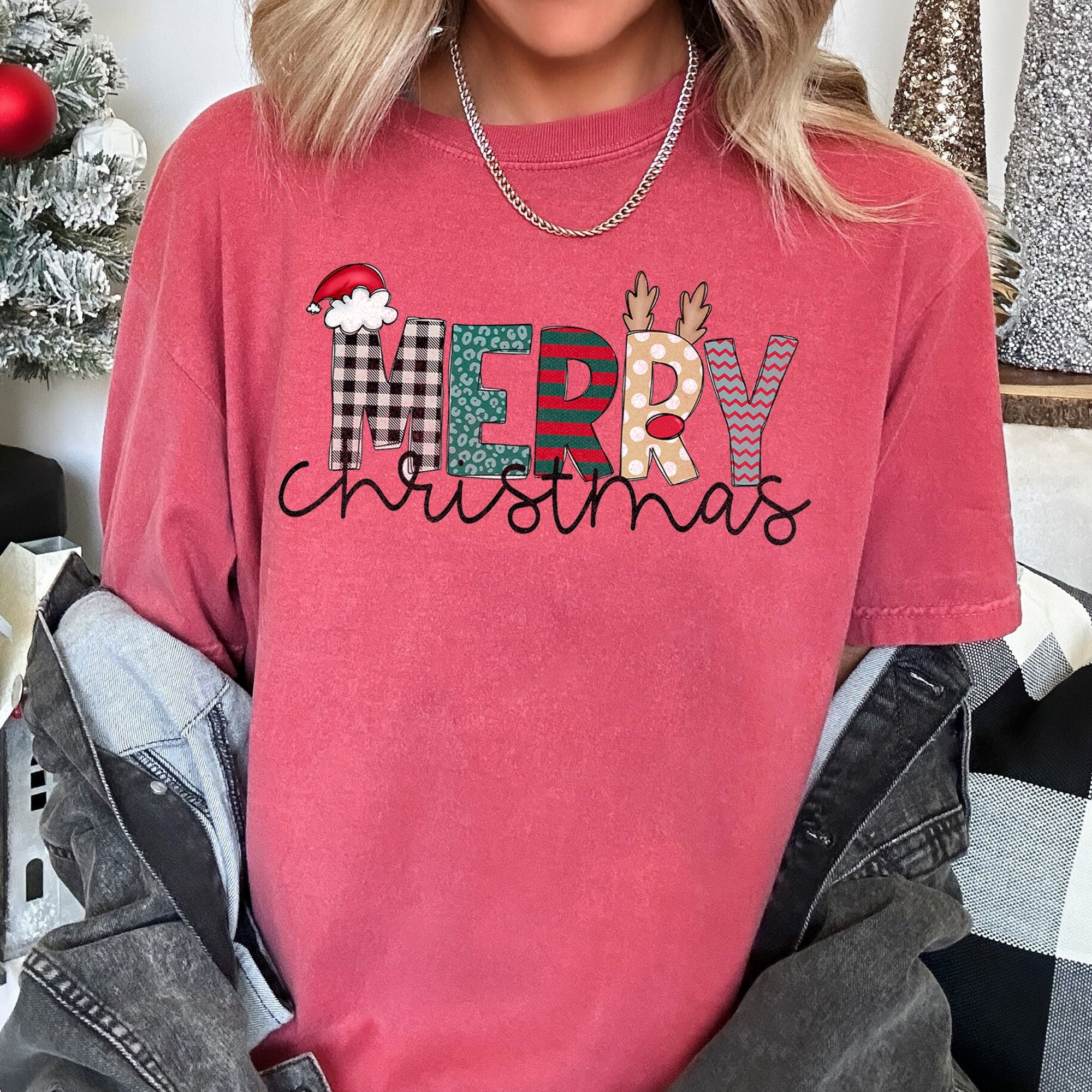 Merry Christmas Santa Claus Festive Holiday Greeting For Seasonal Gatherings And Family Photos Comfort Colors Tee