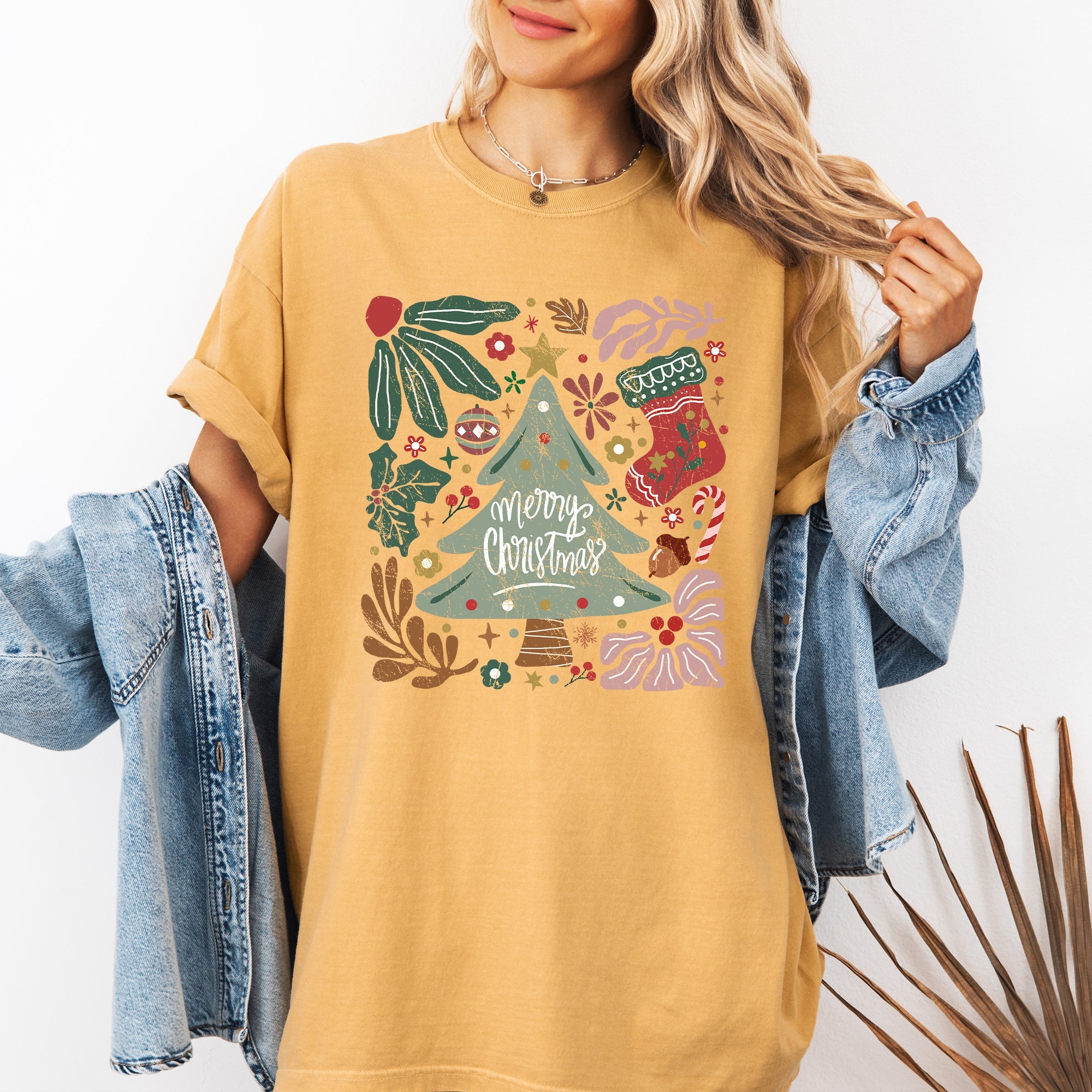 Merry Christmas Green Floral Flowers Winter Holiday Garden Motif Classic Keepsake Comfort Colors Tee