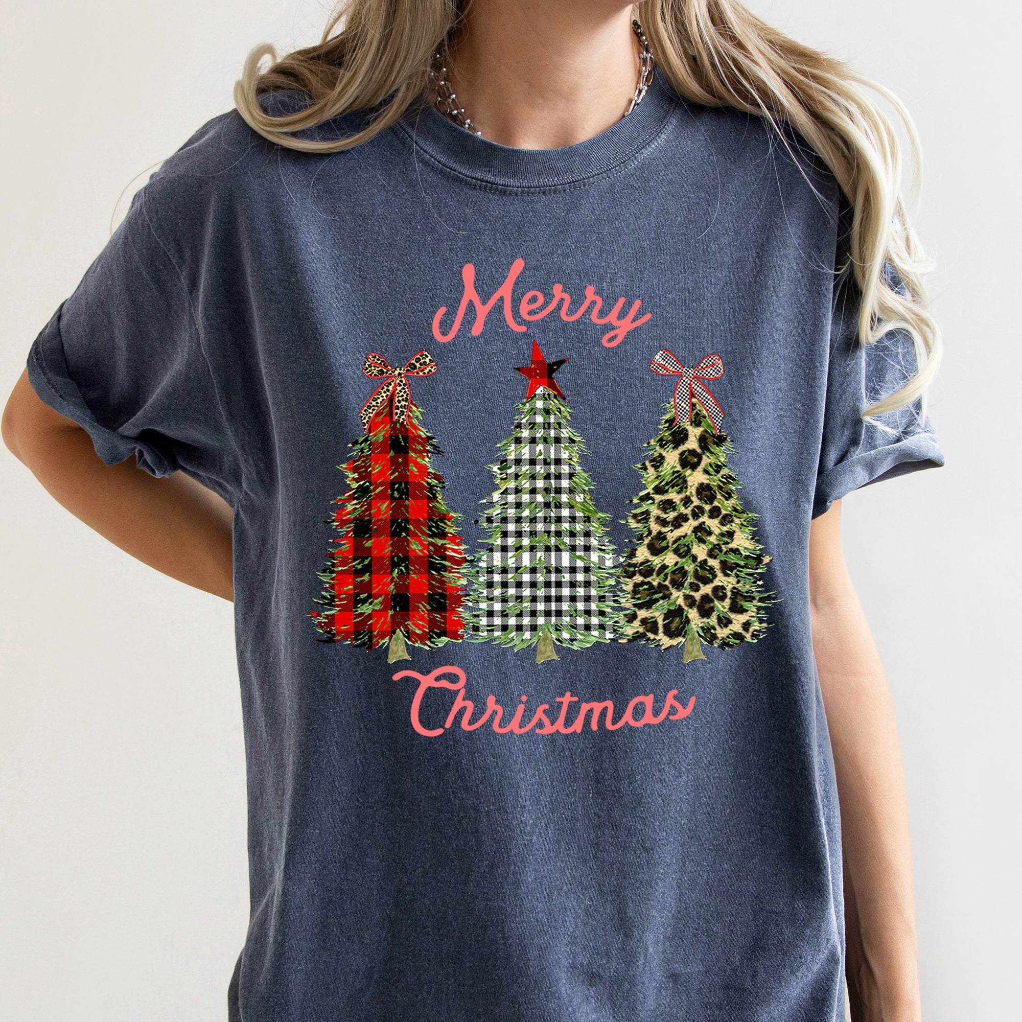 Merry Christmas Vintage Leopard Print And Plaid Trees With Ribbons Comfort Colors Tee