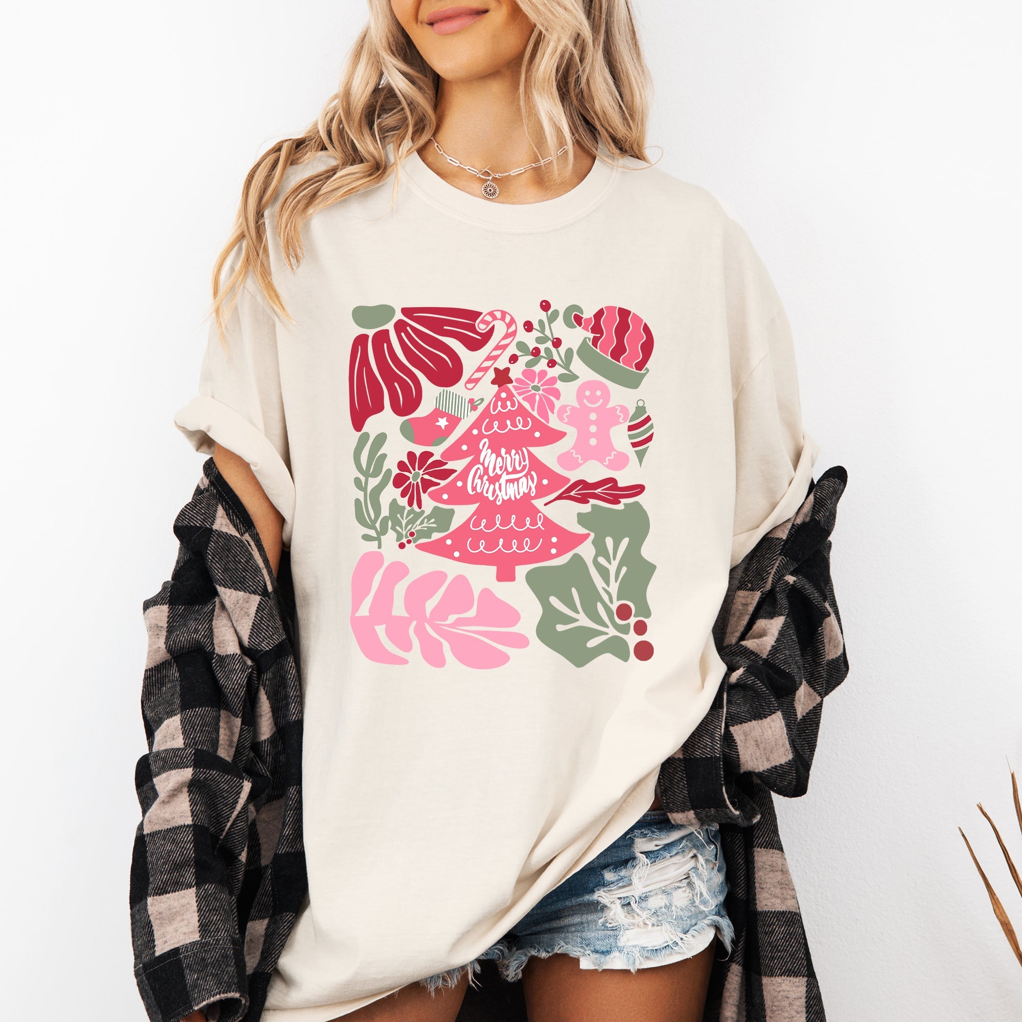 Merry Christmas Pink Floral Pattern With Elegant Holiday Garden Motif And Vintage Cheer Comfort Colors Tee