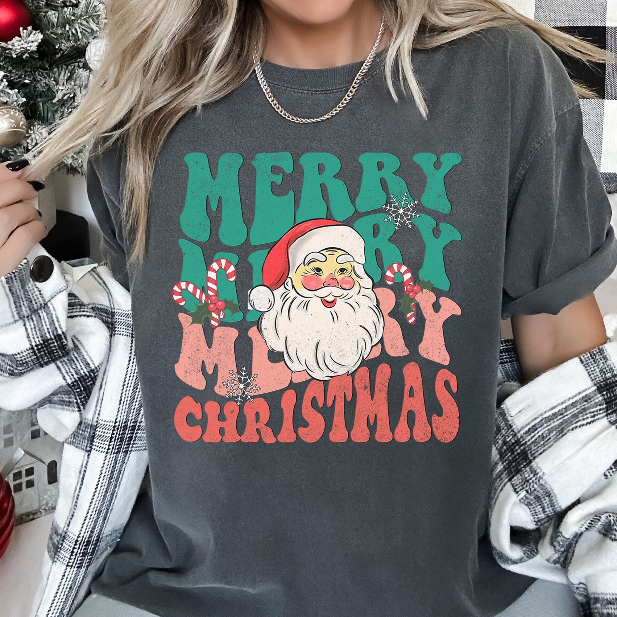 Merry Christmas Retro Santa Vintage Holiday Edition Iconic Classic Comfort Colors Tee