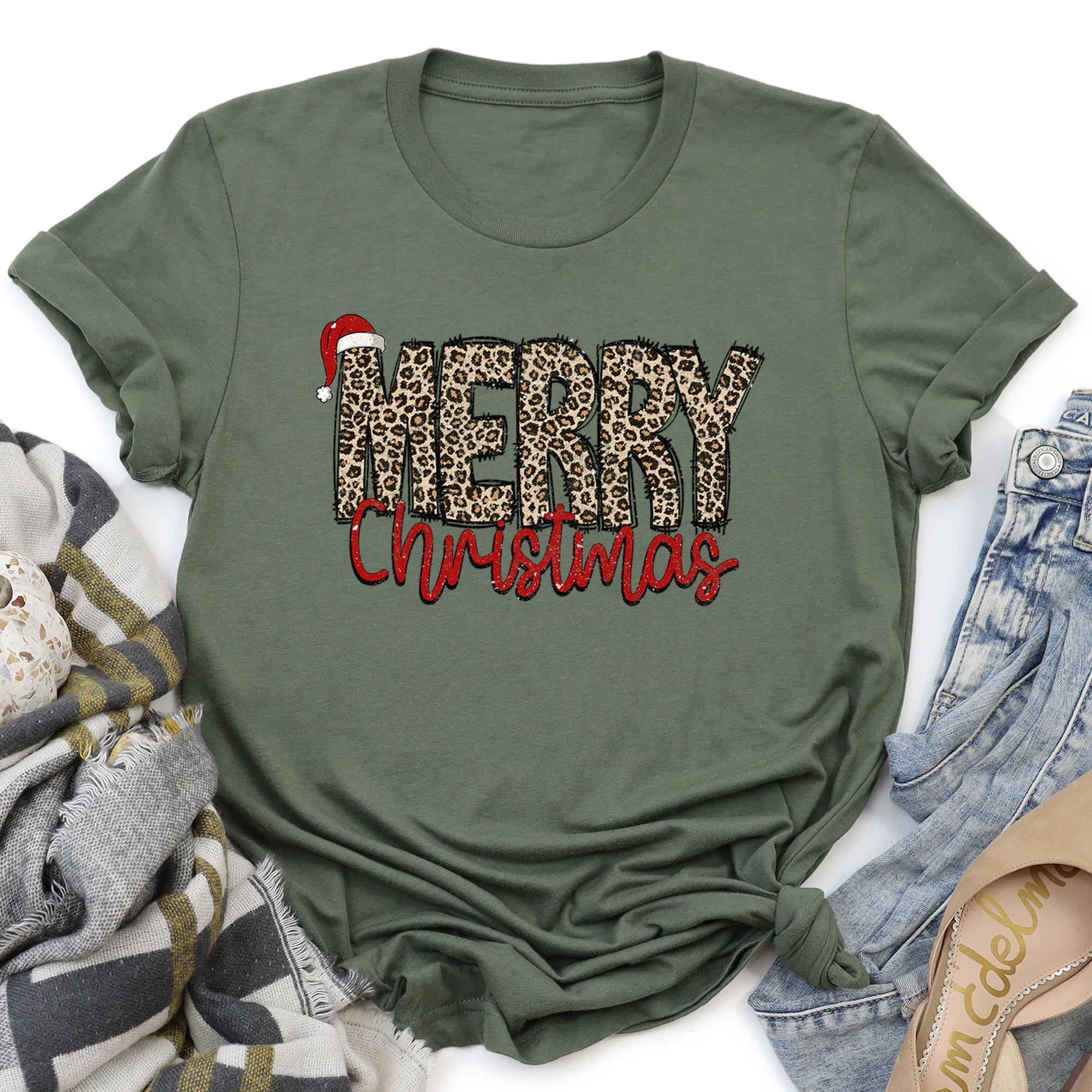 Merry Christmas Retro Leopard Print Cozy Soft Vintage-Inspired Holiday Graphic Tee