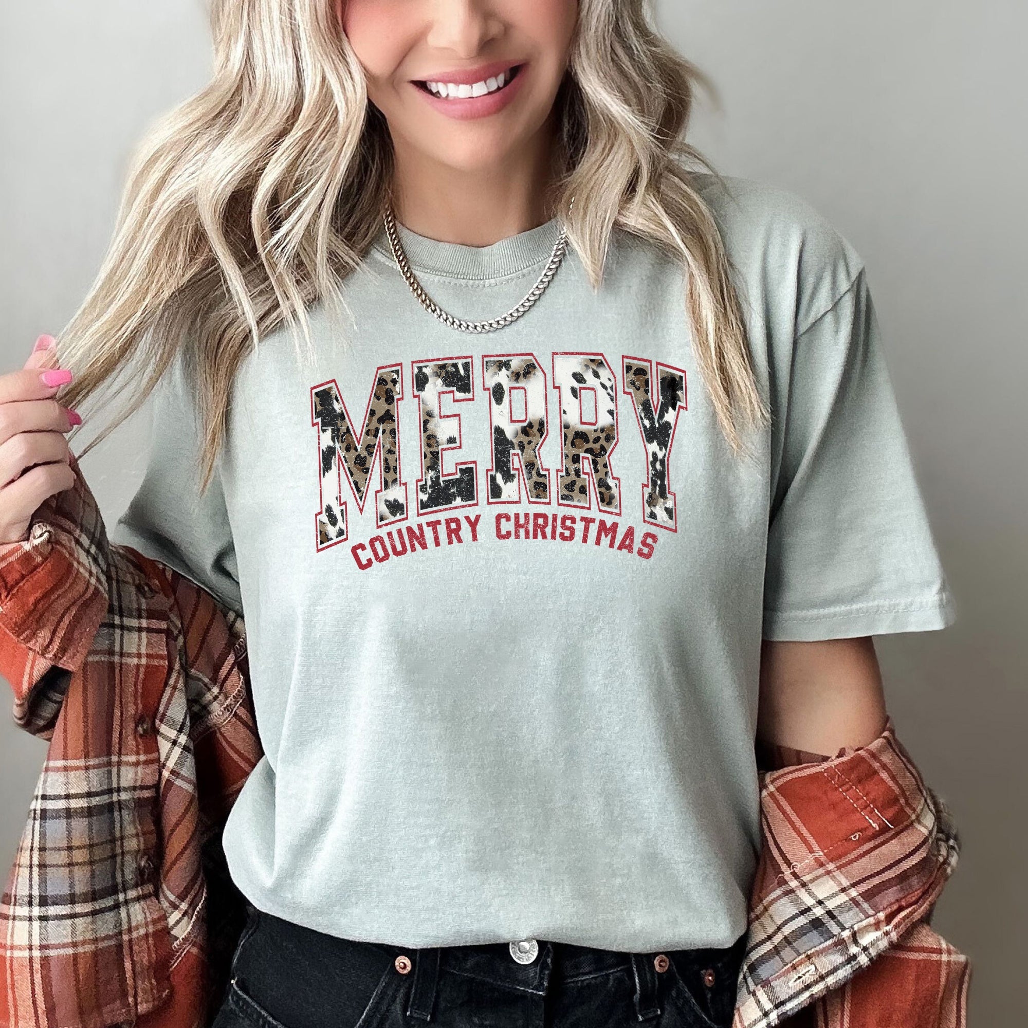 Merry Country Christmas Leopard Print Fur Collegiate Retro Vintage Comfort Colors Tee