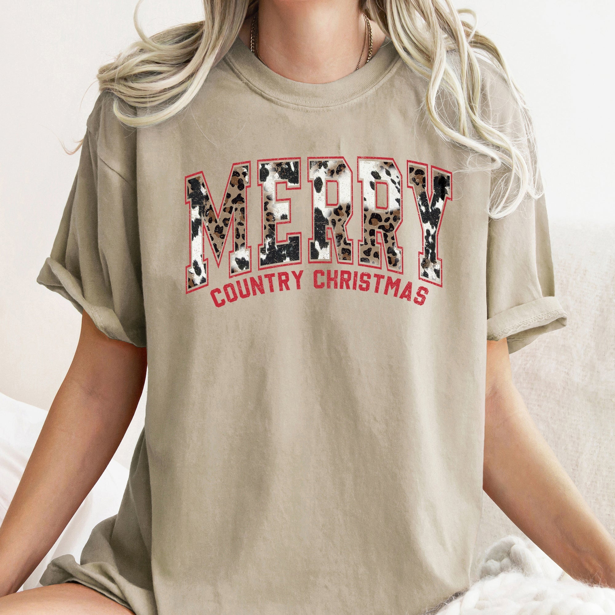 Merry Country Christmas Leopard Print Fur Collegiate Retro Vintage Comfort Colors Tee