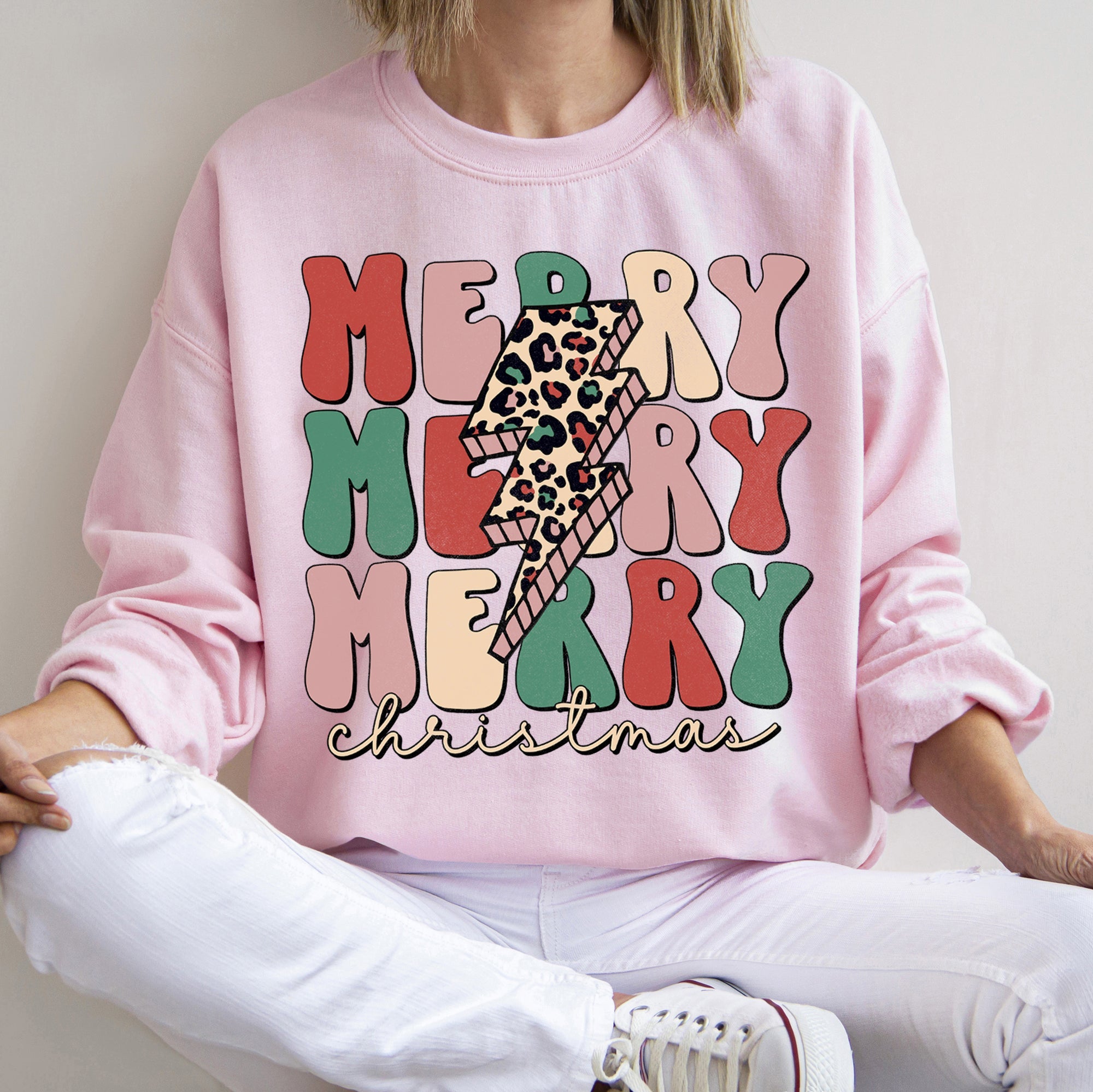 Merry Christmas Retro Leopard Print Cozy Festive Snowflake Graphic Christmas Cheer Holiday Sweatshirt