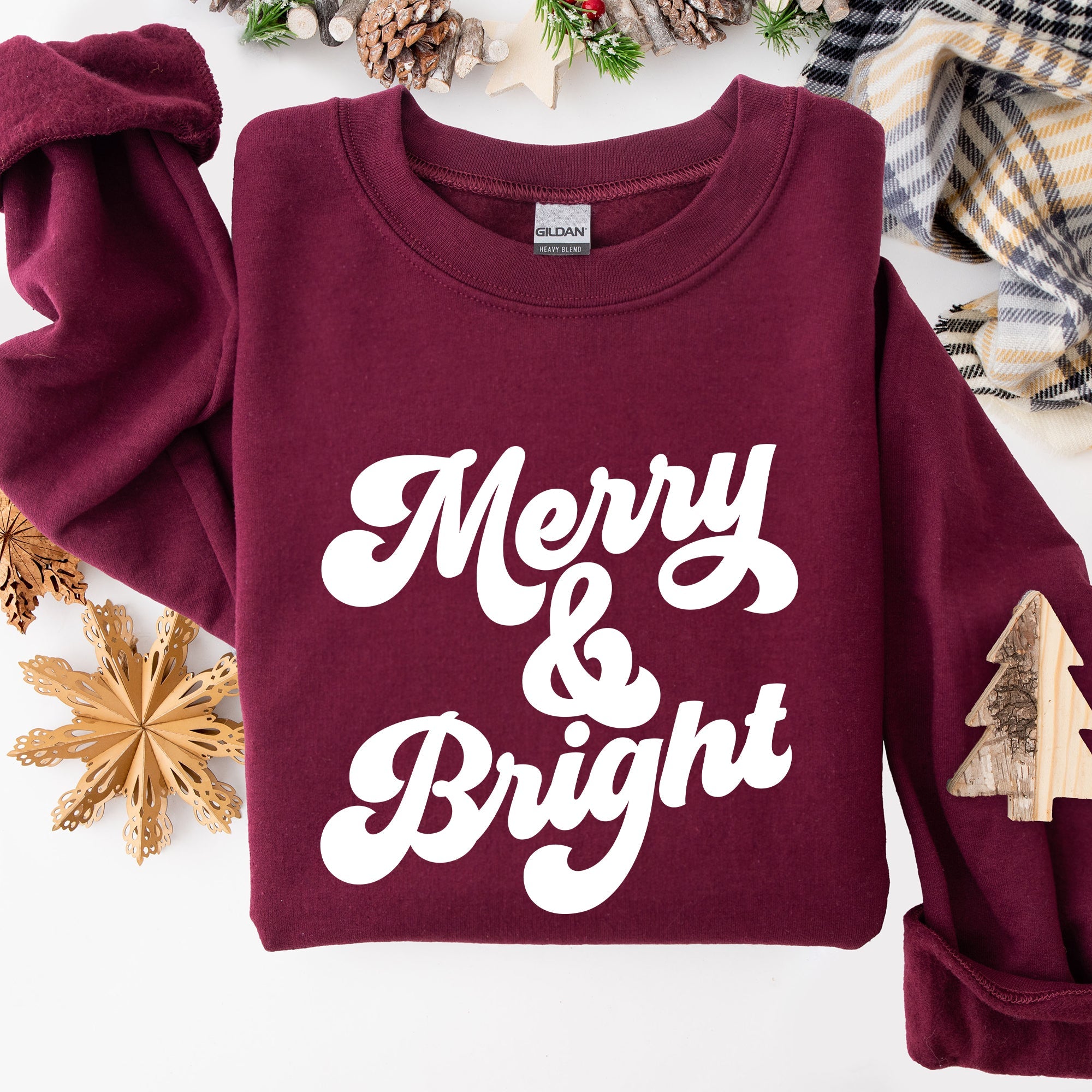 Merry And Bright Classic Christmas Winter Santa Xmas Cozy Fleece Lined Sweatshirt