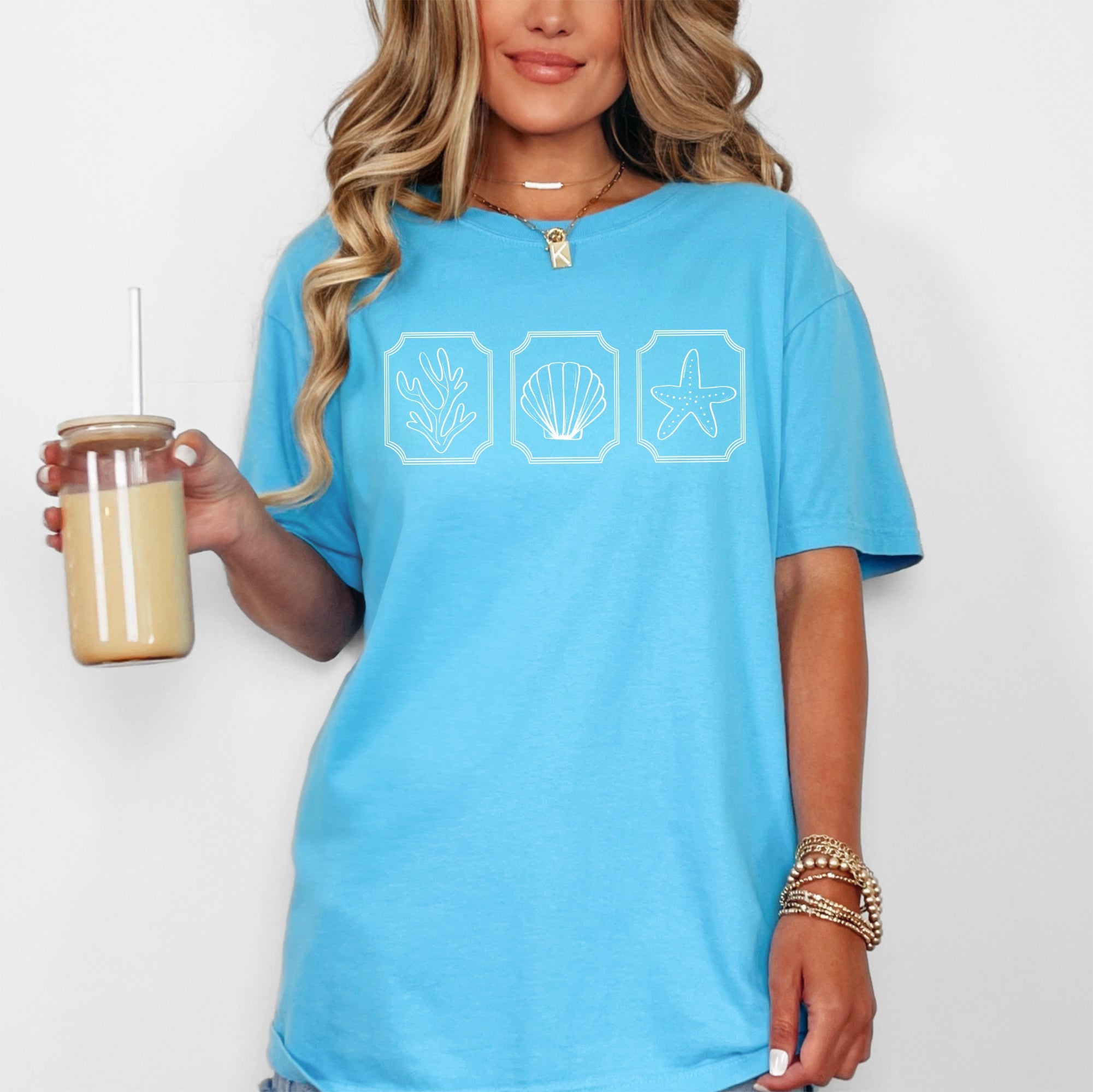 Minimalist Sea Life, Seashells, Summer, Beach Coastal Print Design Comfort Colors Tee