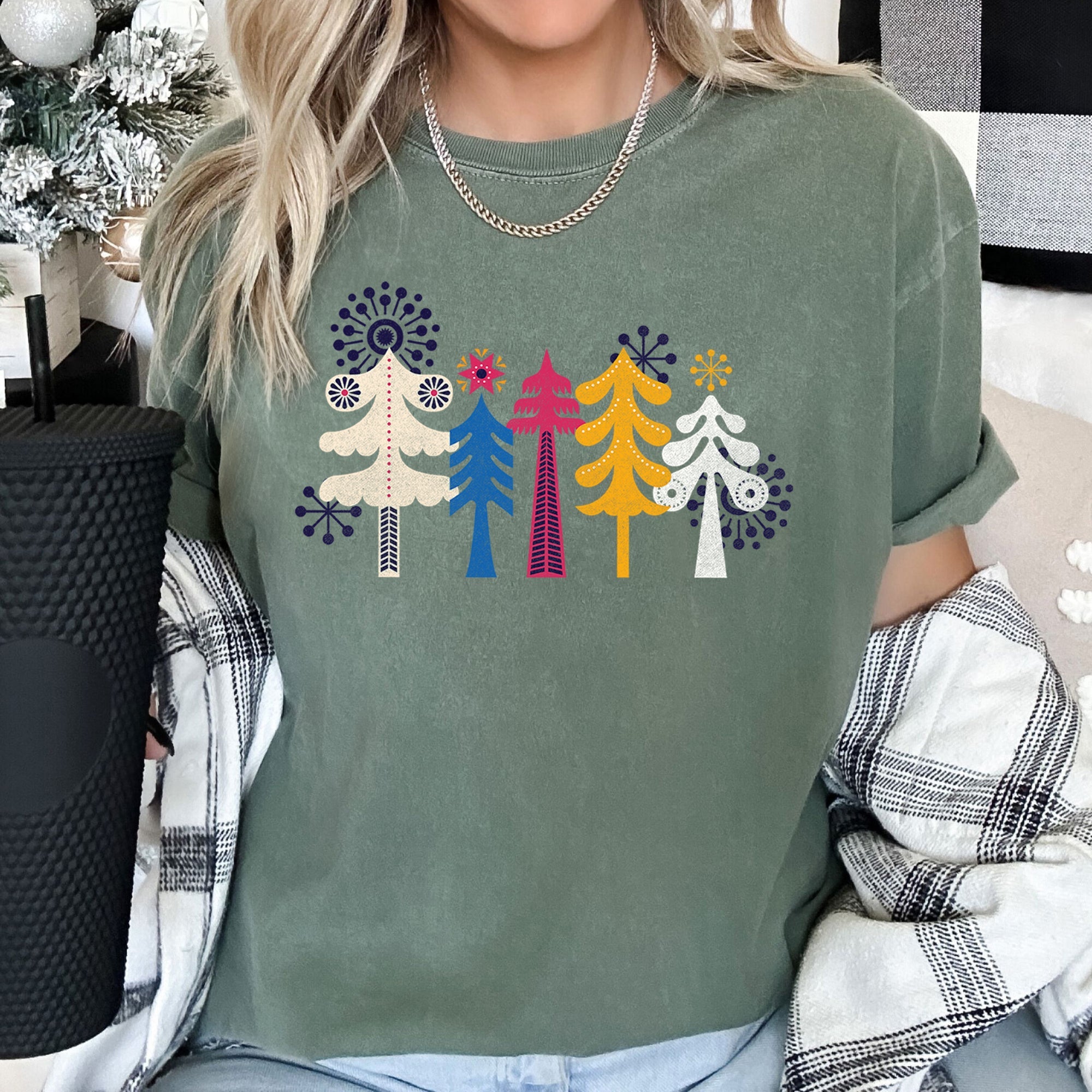 Noel Folk Art Christmas Snowflakes Nordic Winter Decor Inspired Vintage Style Warmth Comfort Colors Tee