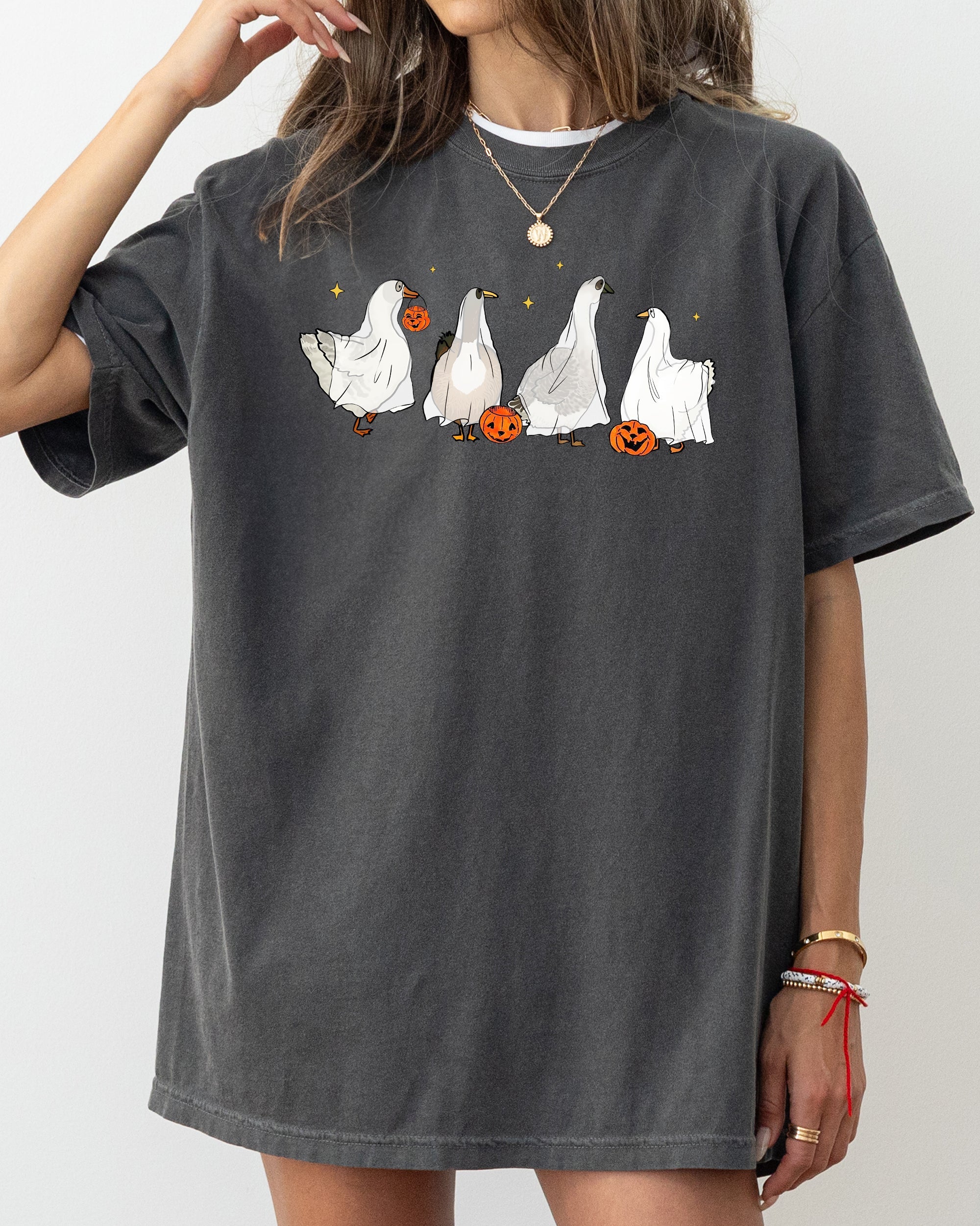 Ghost Geese Farm Skeleton Pumpkin Witch Halloween Meme Spooky Night Comfort Colors Tee
