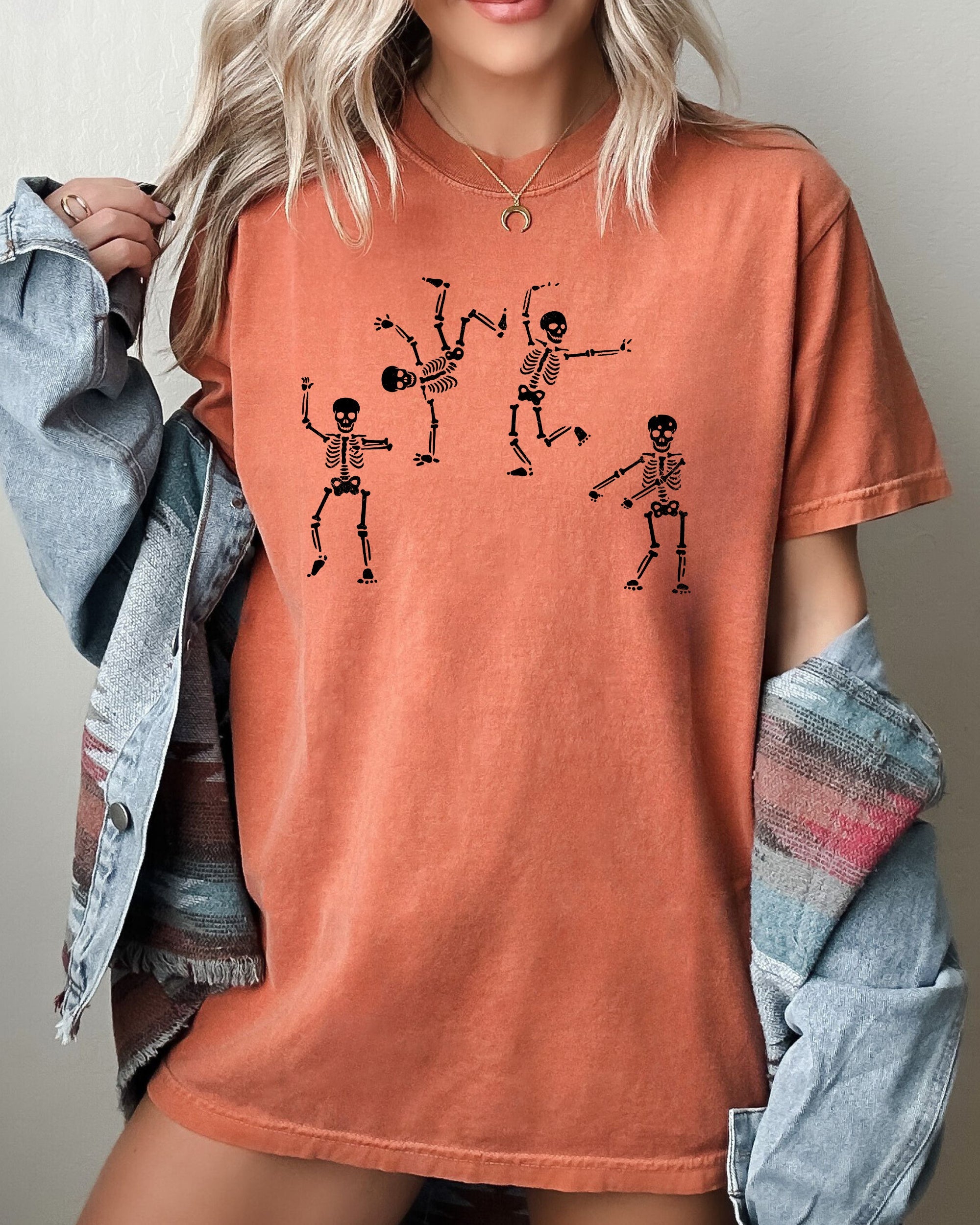 Funny Dancing Skeletons Witch Skull Spooky Halloween Aesthetic Meme Costume Comfort Colors Tee