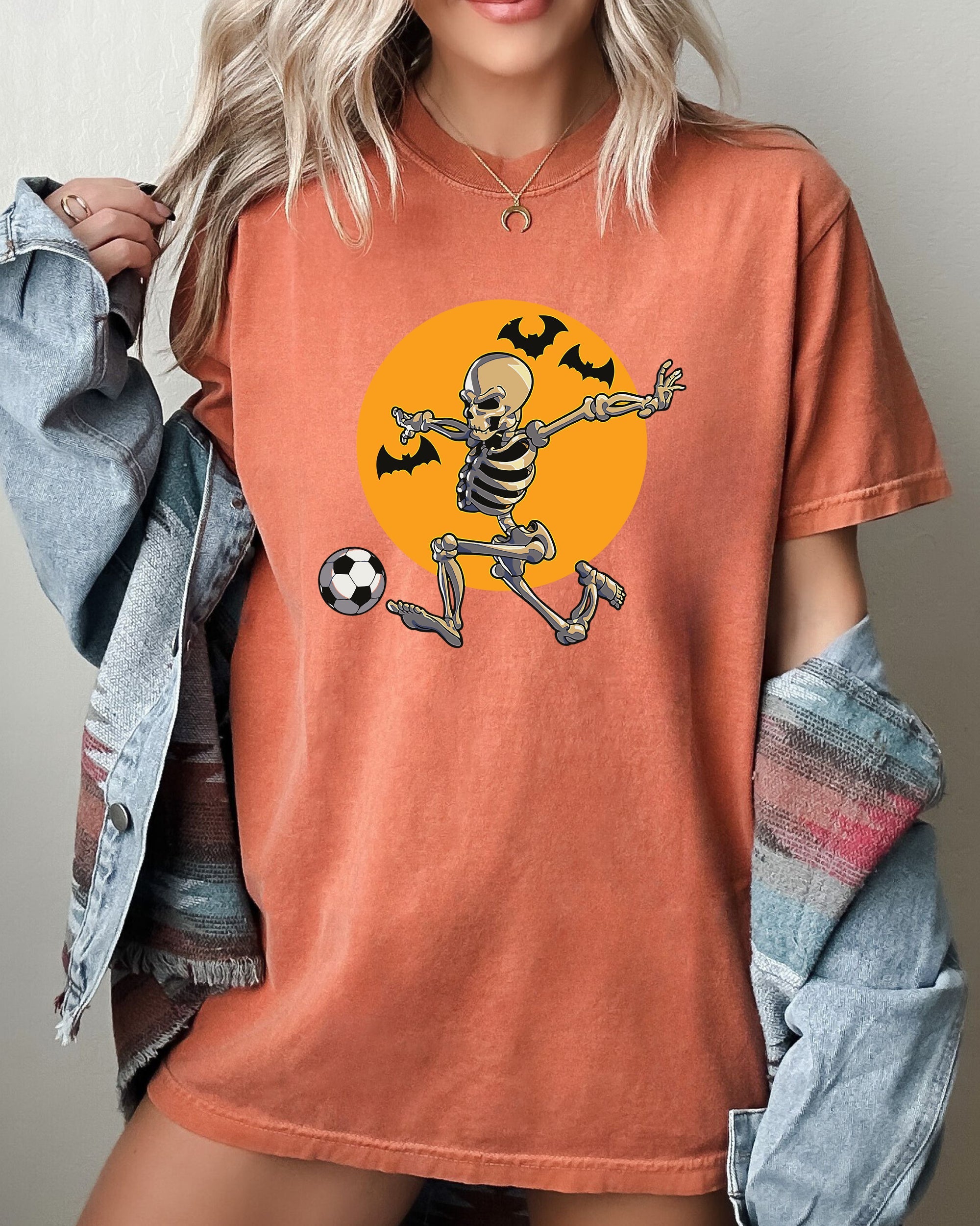 Football Player Skeleton Ghost Farm Witch Skull Meme Halloween Costume Comfort Colors Tee