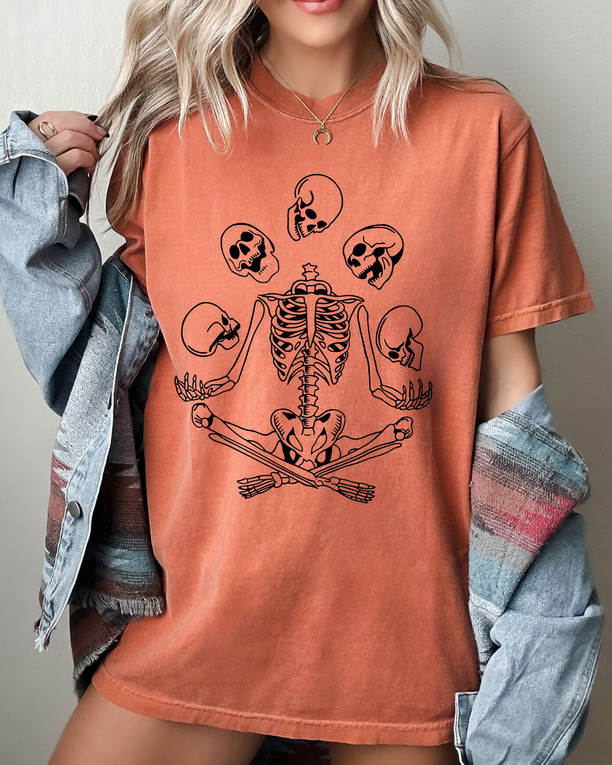 Juggling Skeleton Ghost Farm Witch Skull Spooky Costume Meme Vintage Comfort Colors Tee