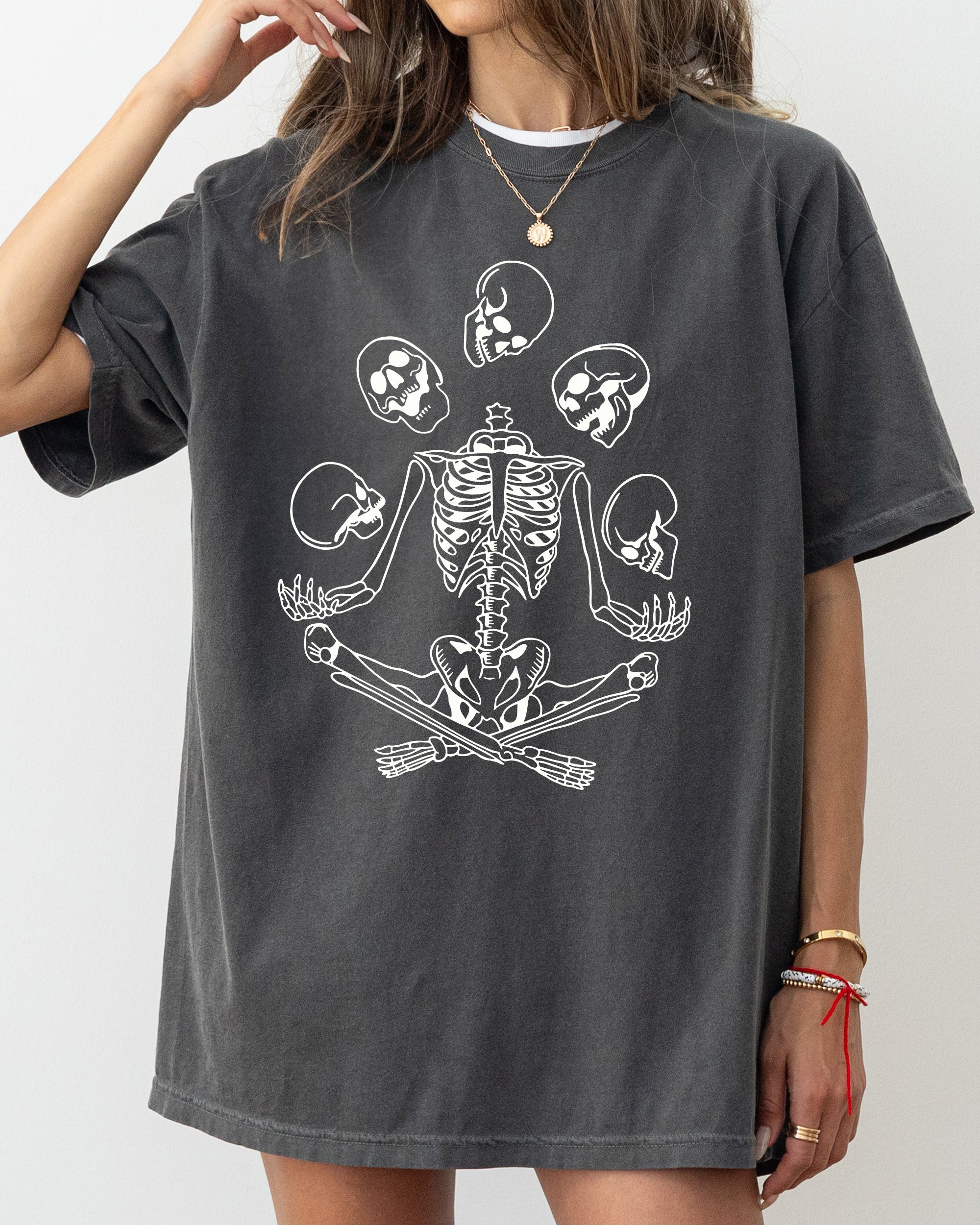 Juggling Skeleton Ghost Farm Witch Skull Spooky Costume Meme Vintage Comfort Colors Tee