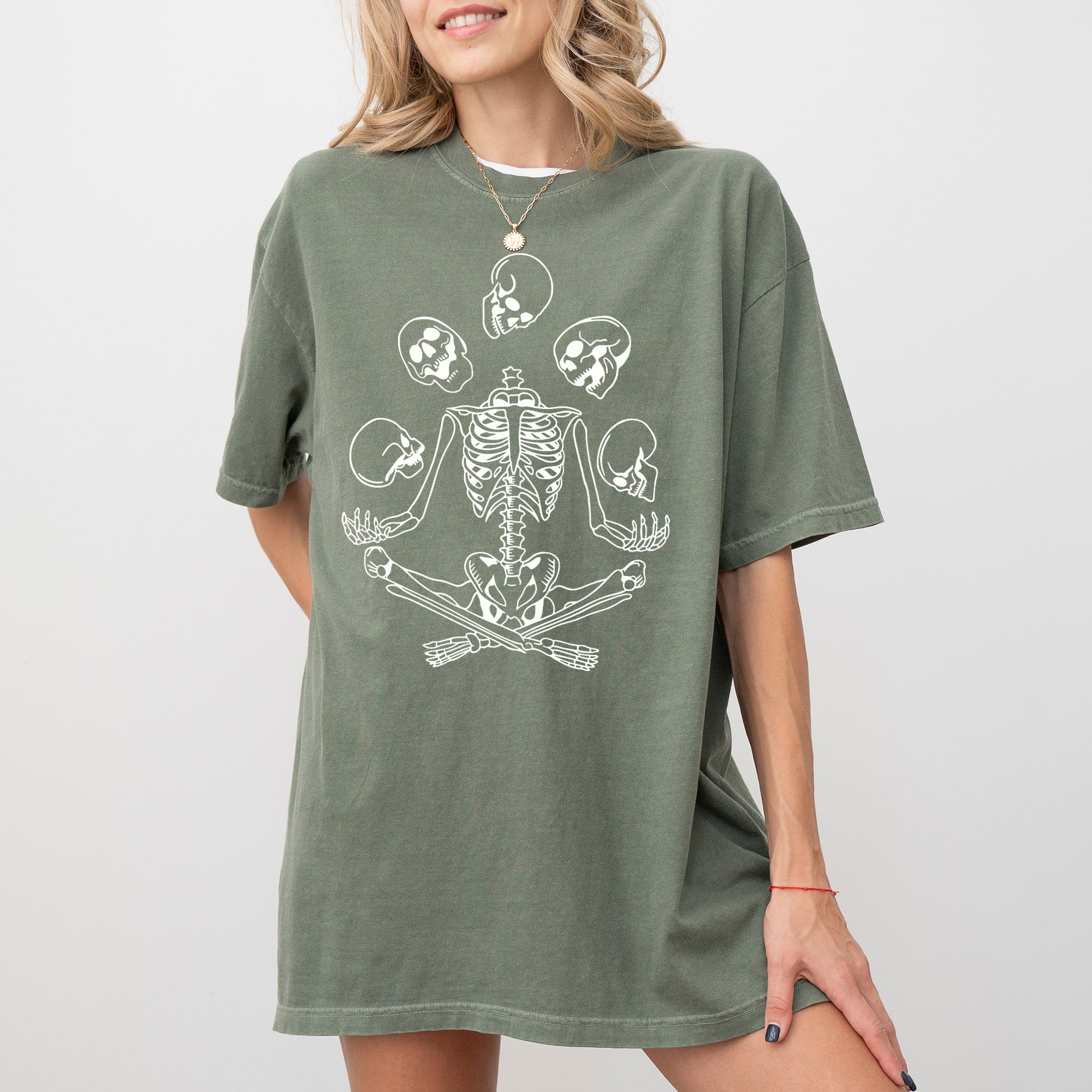 Juggling Skeleton Ghost Farm Witch Skull Spooky Costume Meme Vintage Comfort Colors Tee